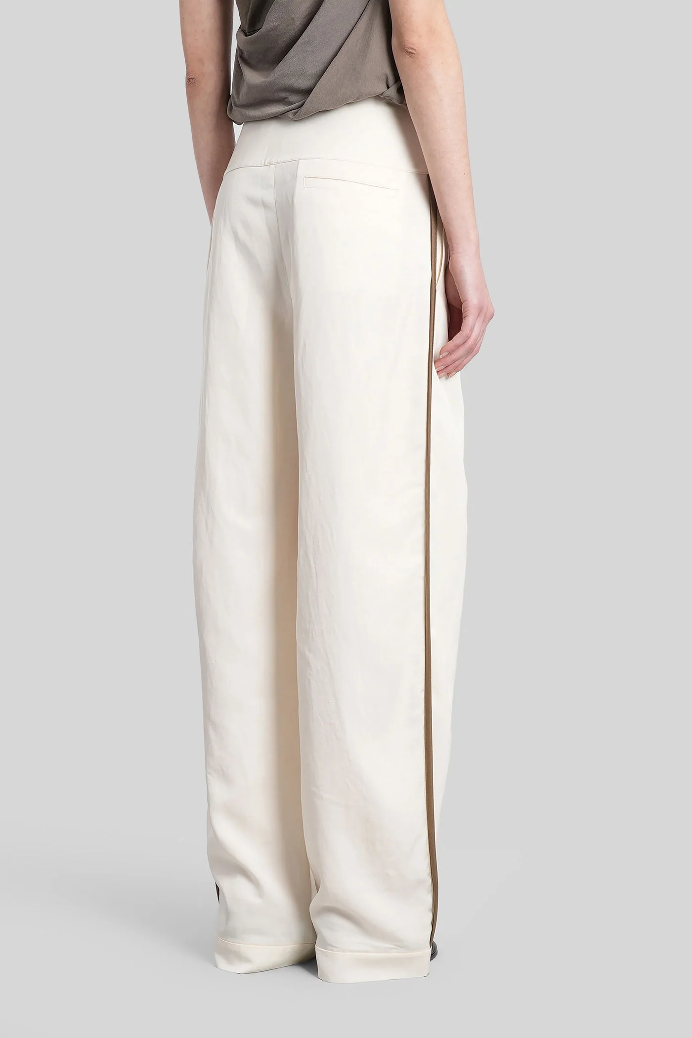 Pants in beige viscose - Image 3