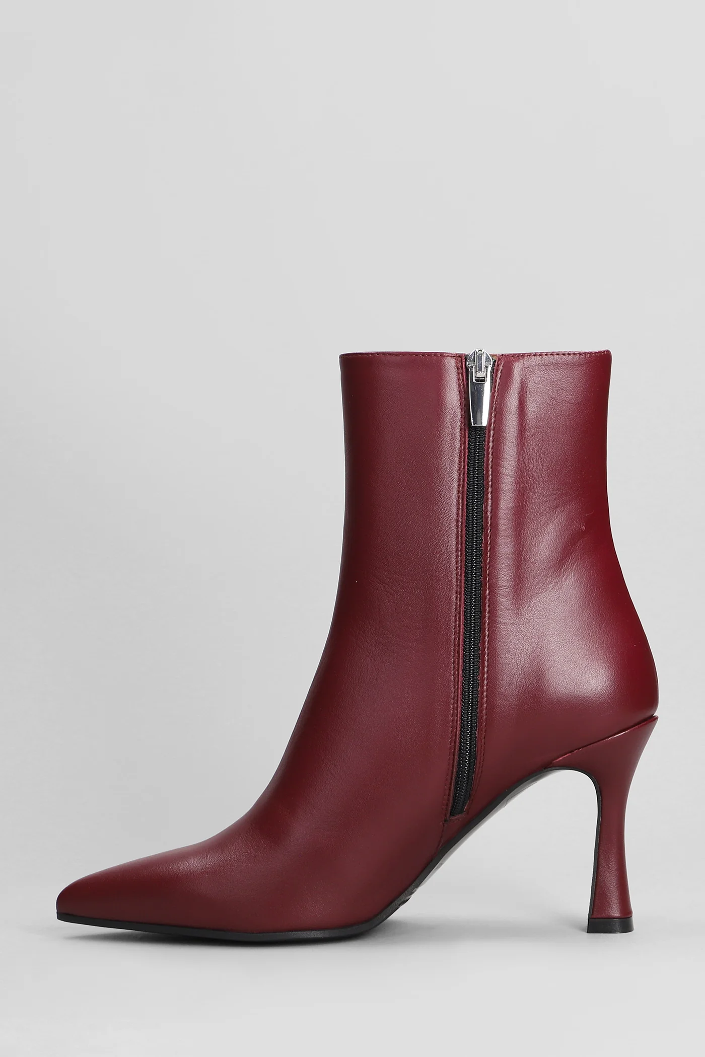 High heels Ankle boots in bordeaux leather - Image 3