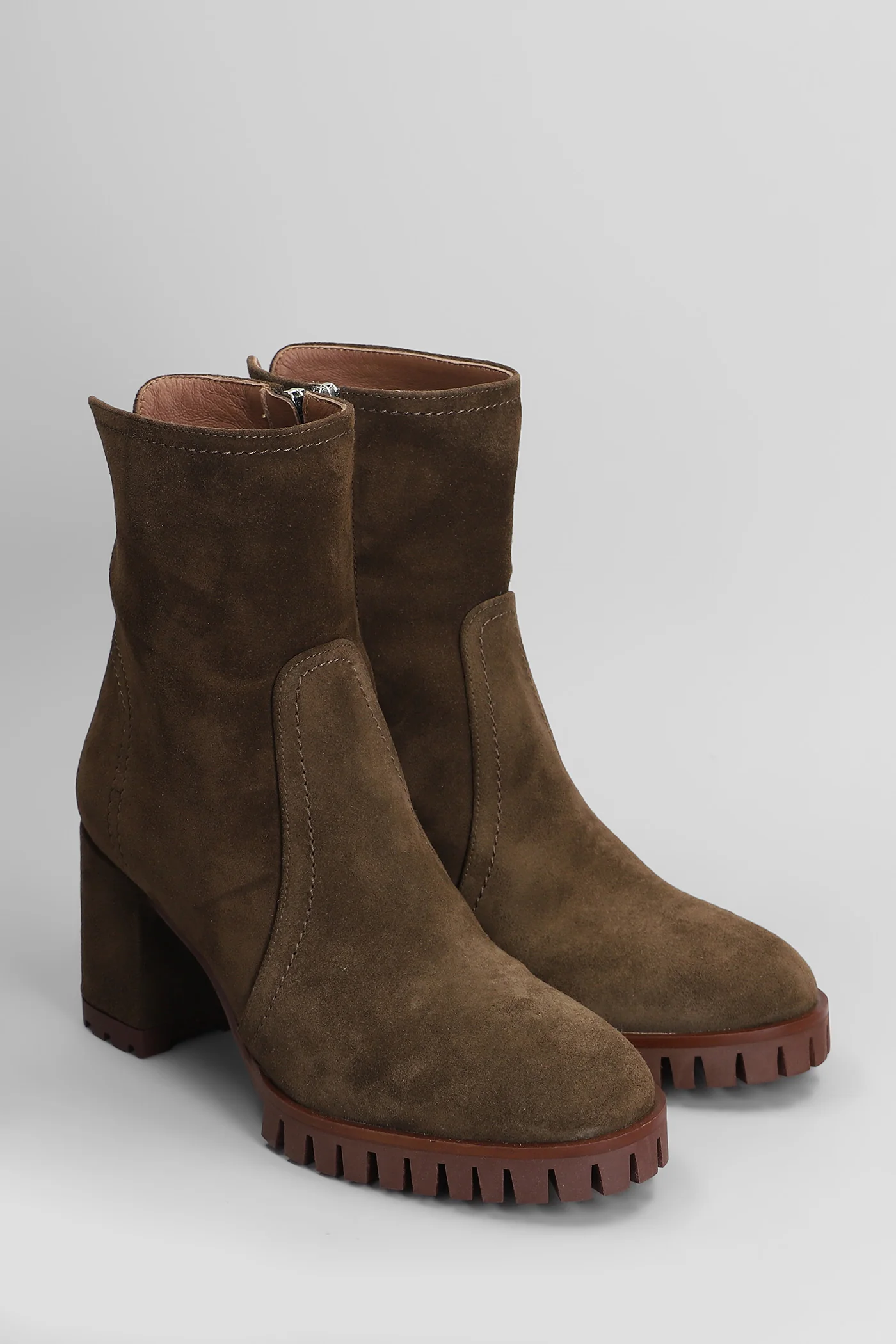 High heels Ankle boots in brown suede - Image 2
