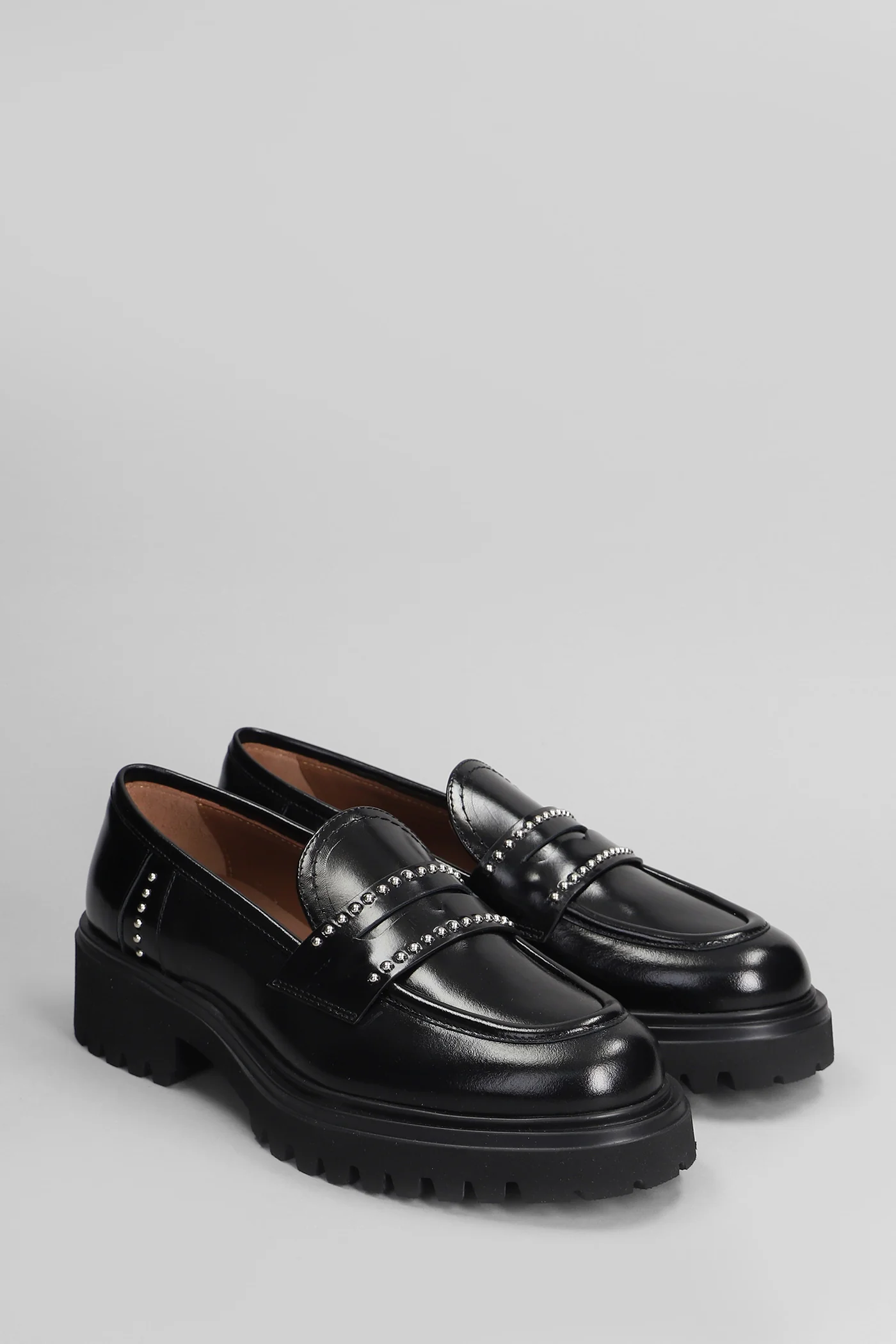Loafers in black leather - Image 2