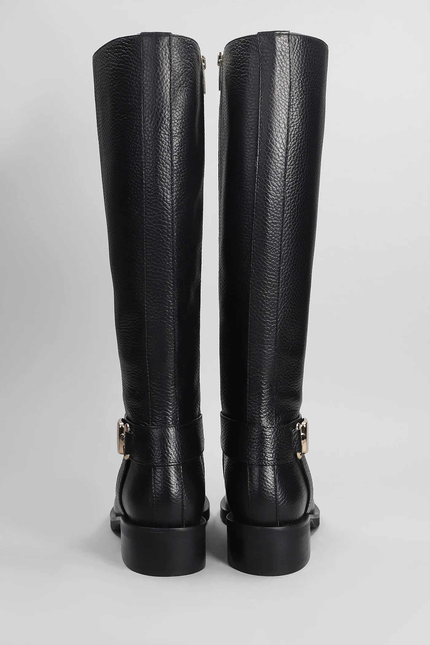low heels boots in black leather - Image 4