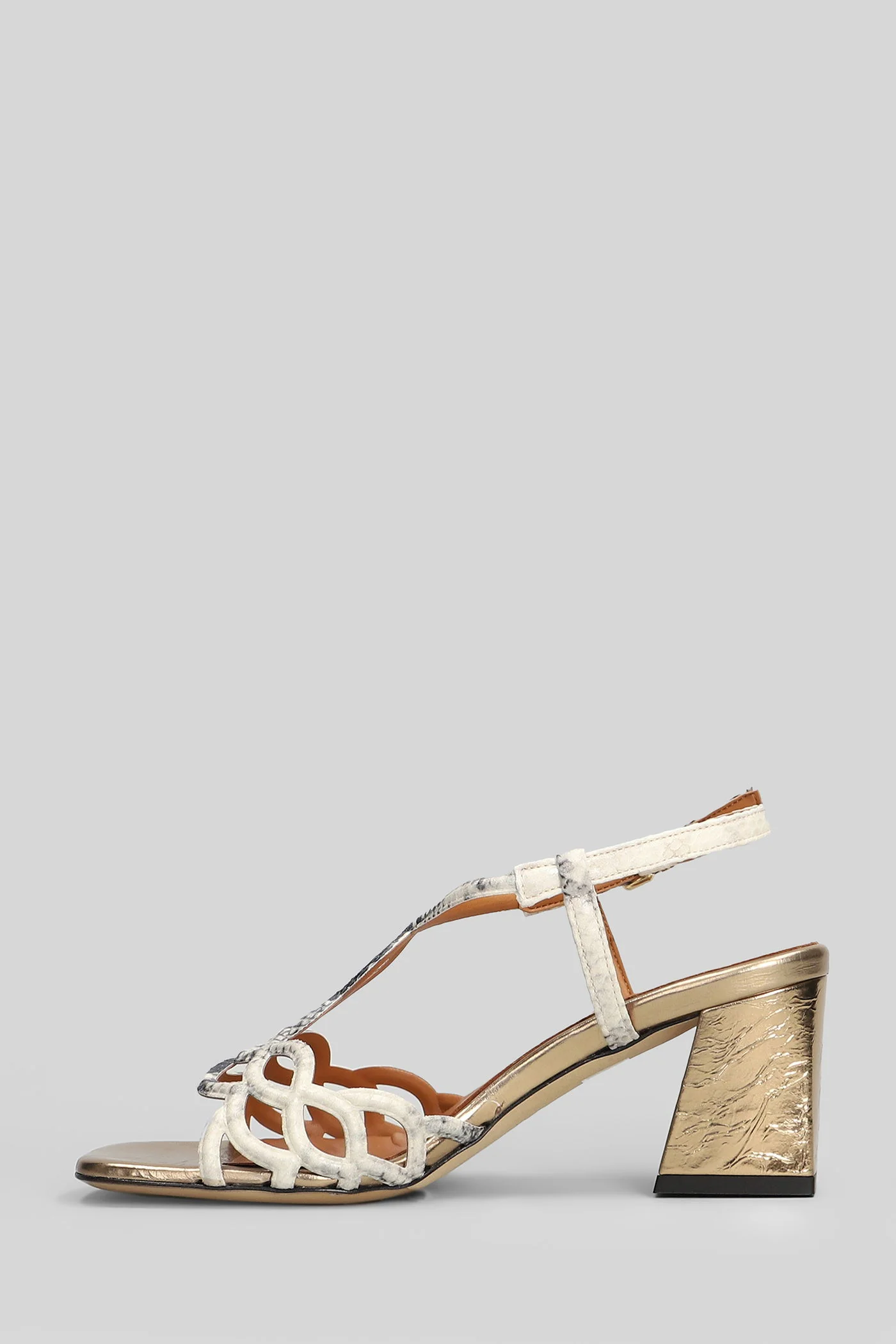 Sandals in beige leather - Image 28