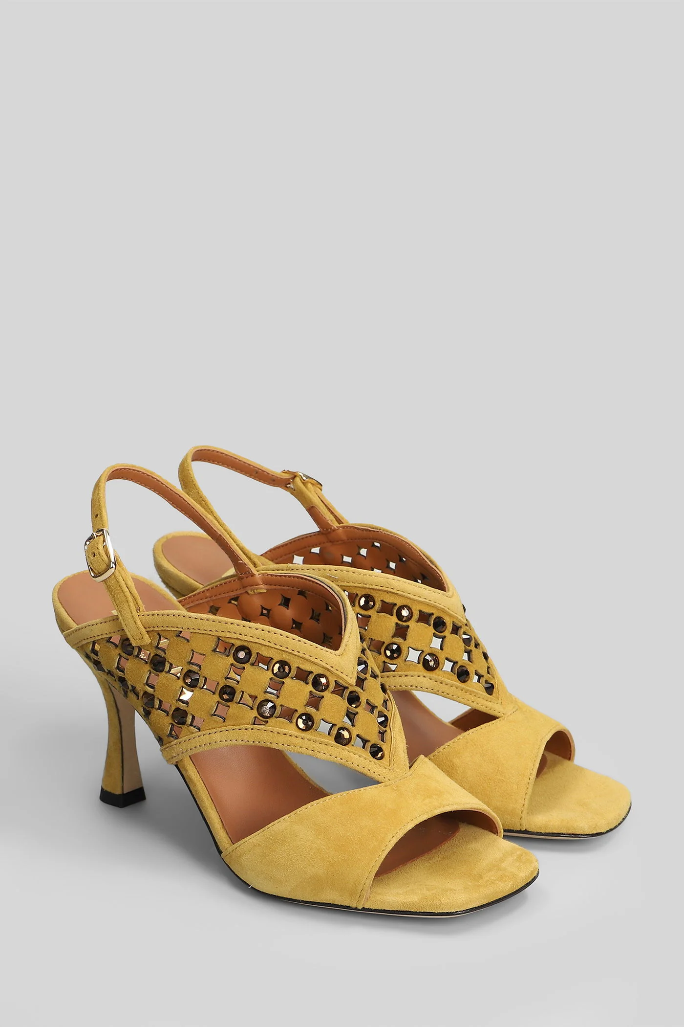 Sandals in yellow suede - Image 2