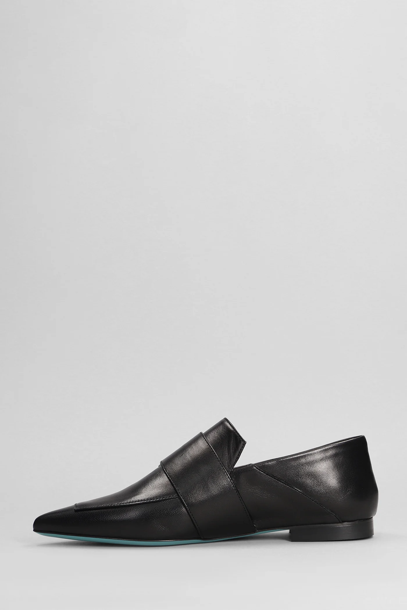 Loafers in black leather - Image 3
