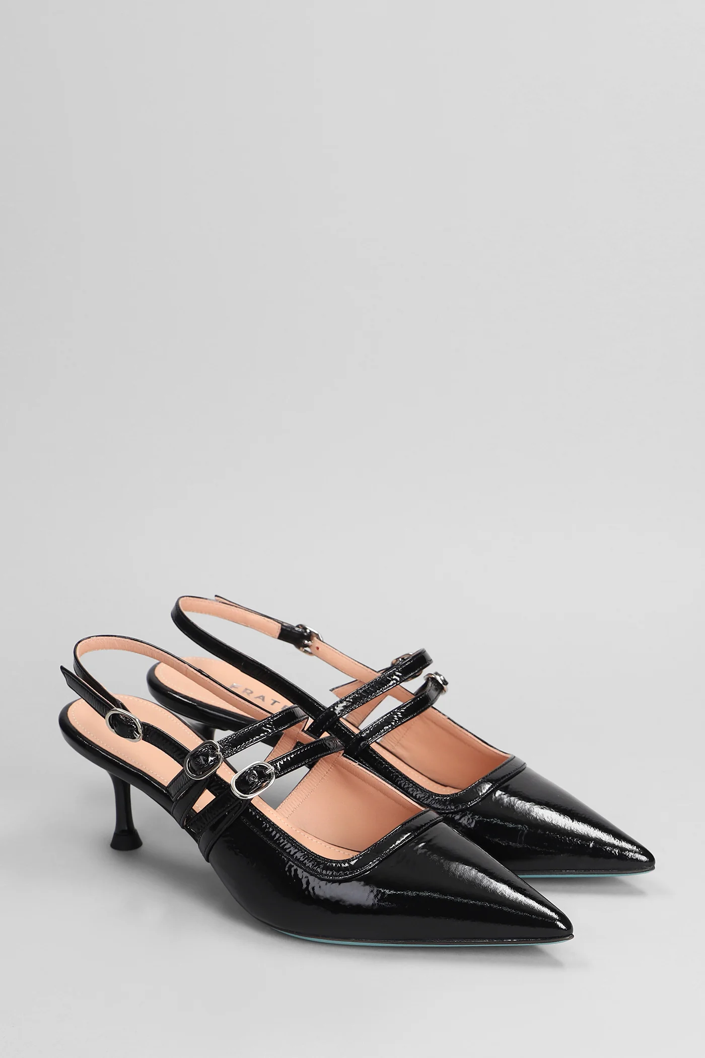 Pumps in black leather - Image 2