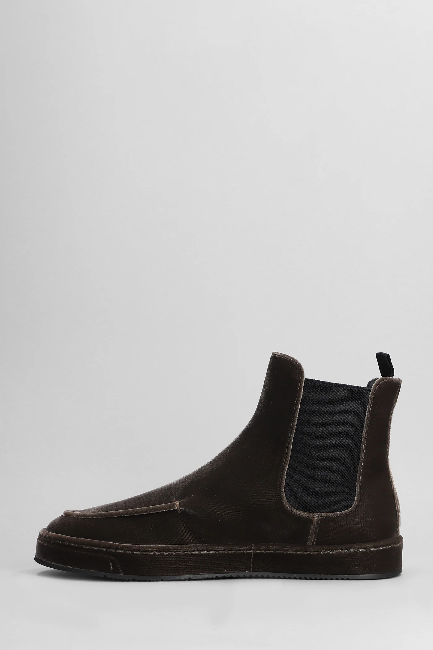 low heels Ankle boots in brown velvet - Image 3