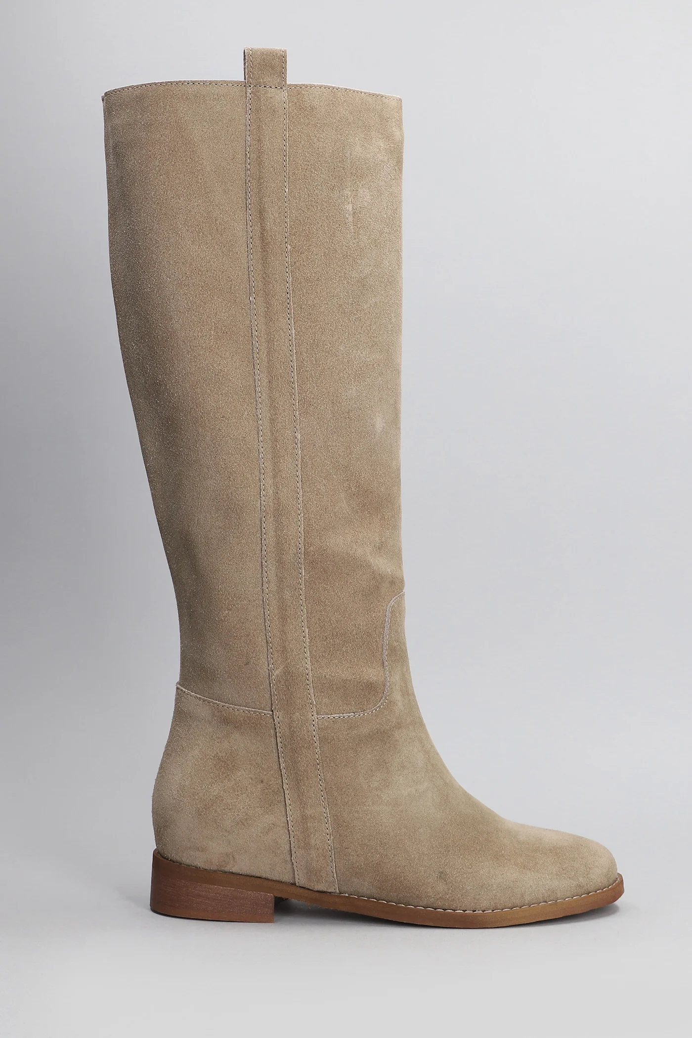 Masha  in taupe suede