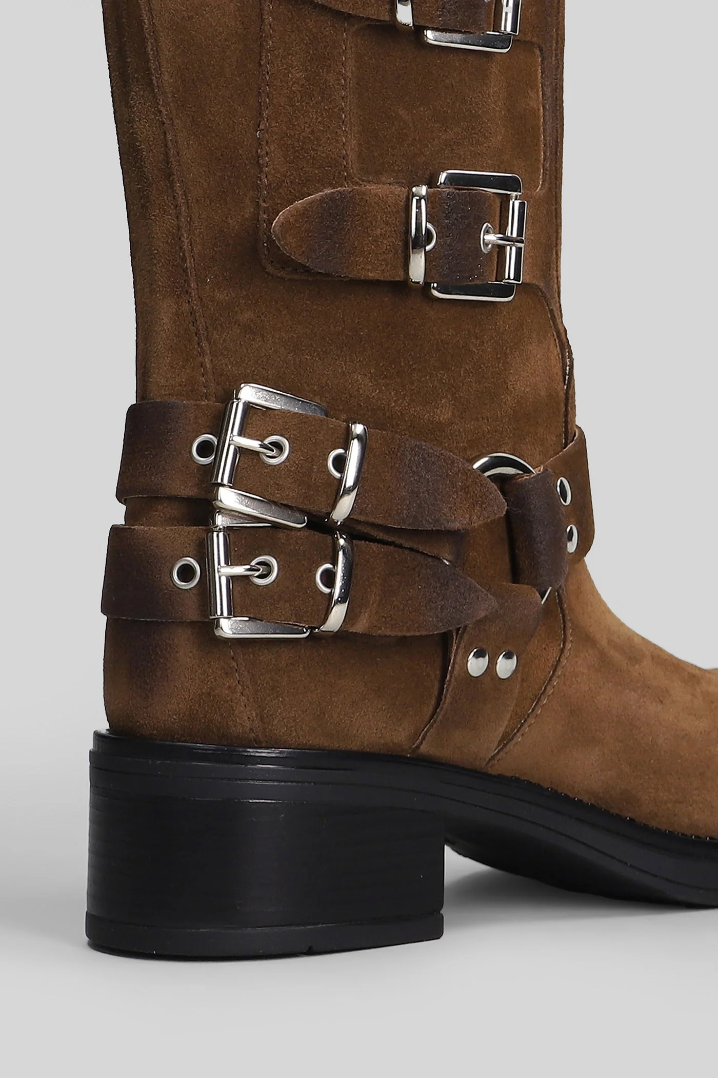 Windsor low heels boots in brown suede - Image 5