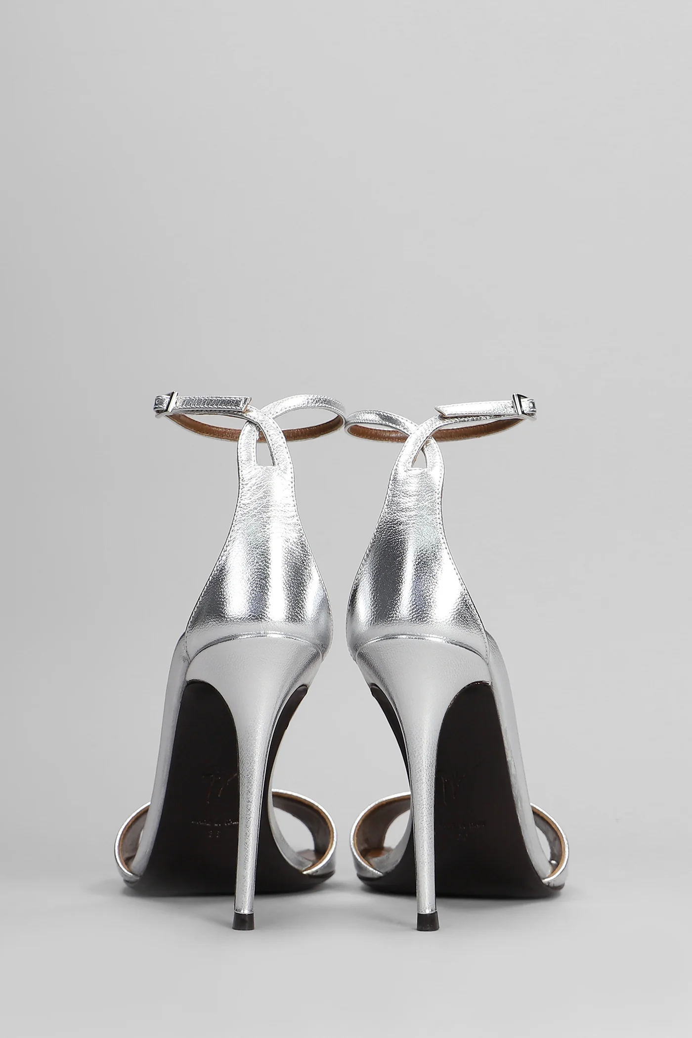 Intriigo strap 105 Sandals in silver leather - Image 4