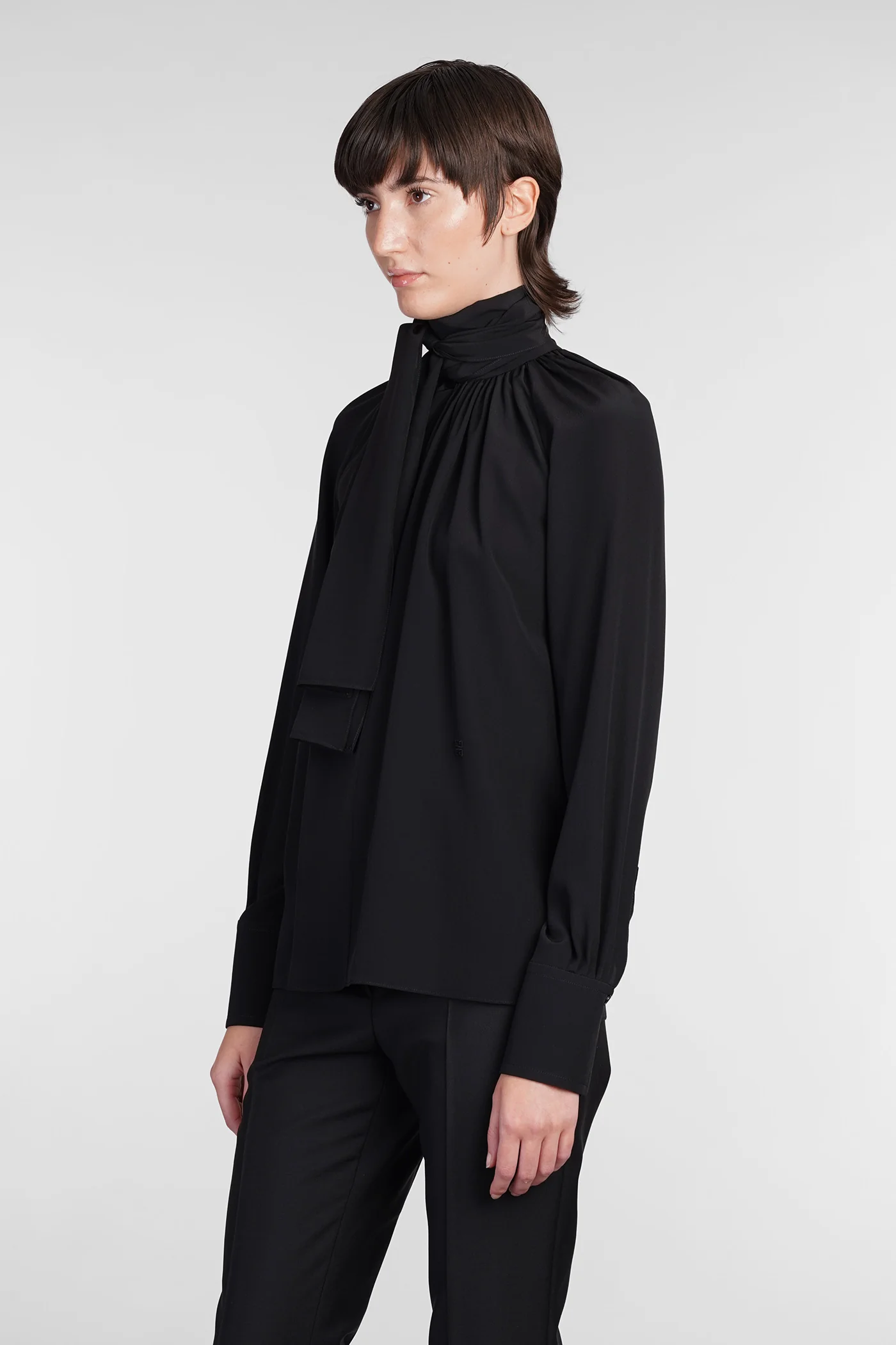 Blouse in black silk - Image 4