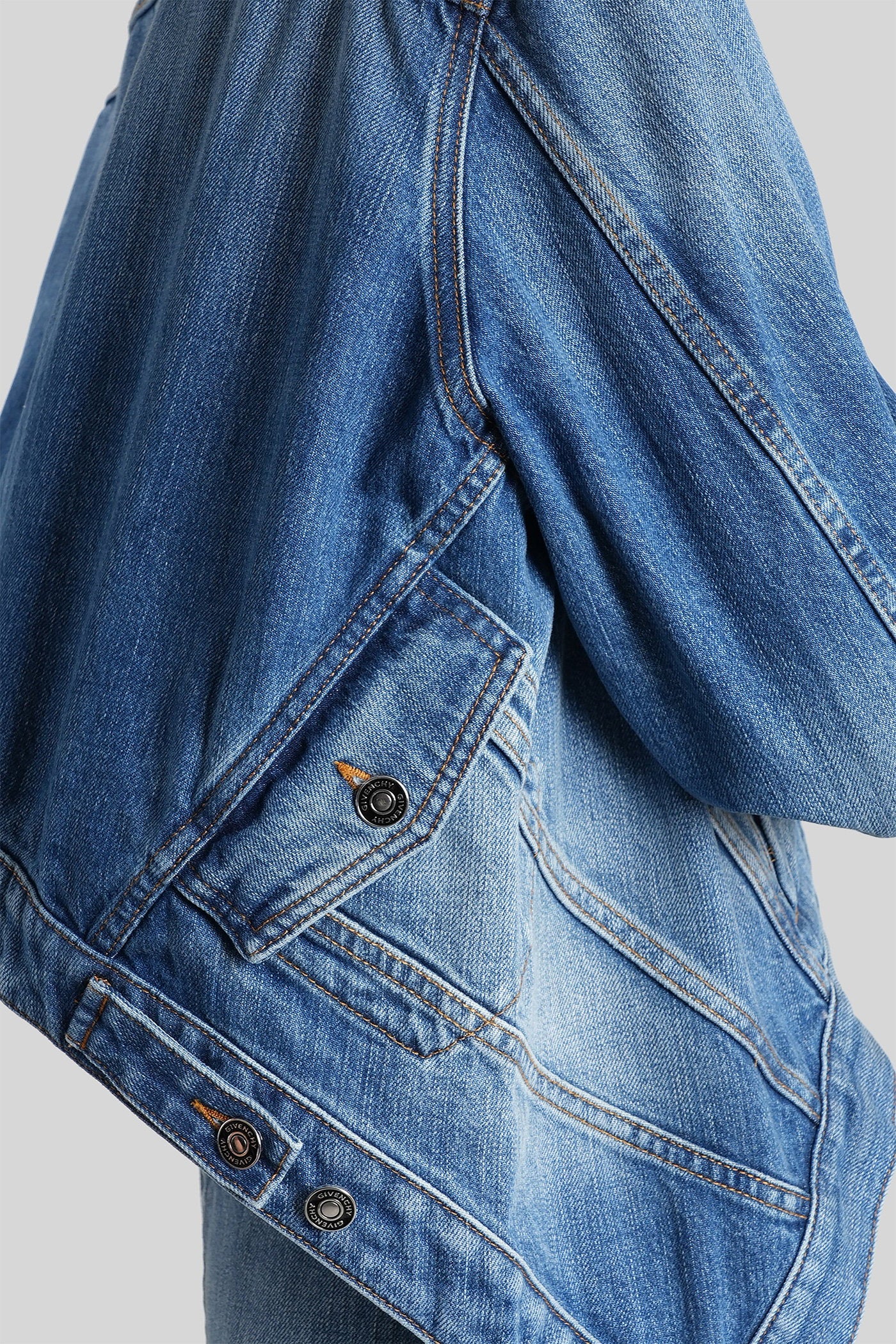 Denim Jackets in blue cotton - Image 5