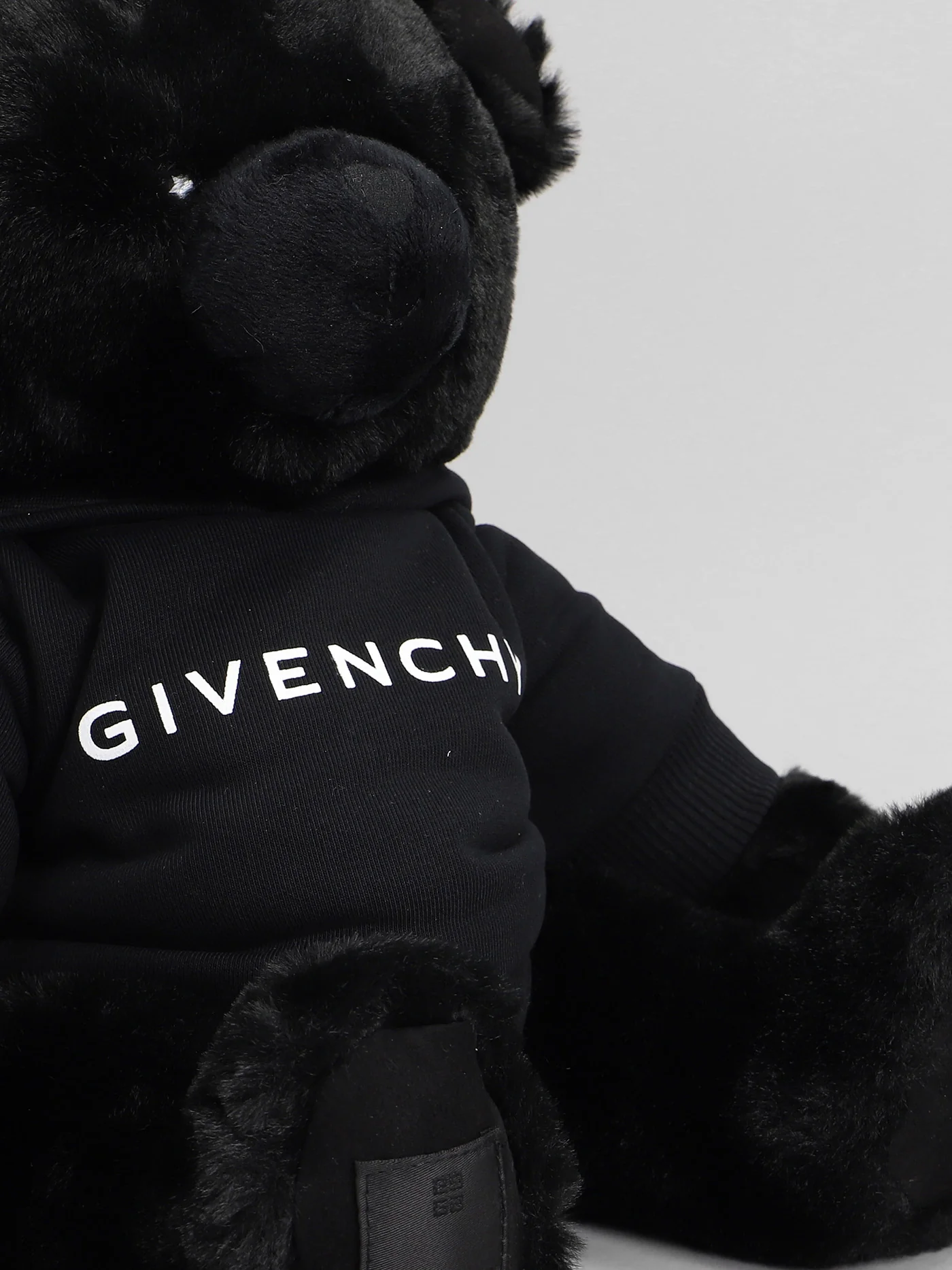 in black polyester - Image 4