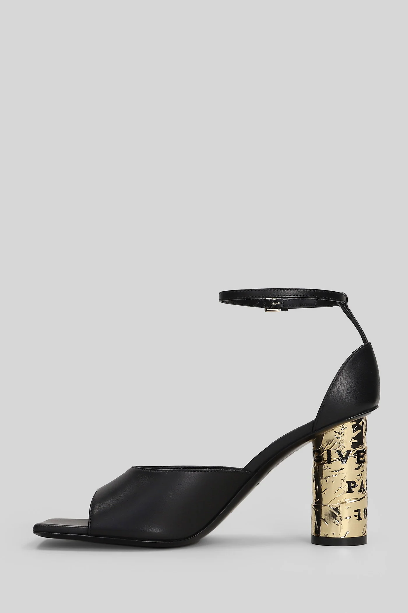 Sandals in black leather - Image 3