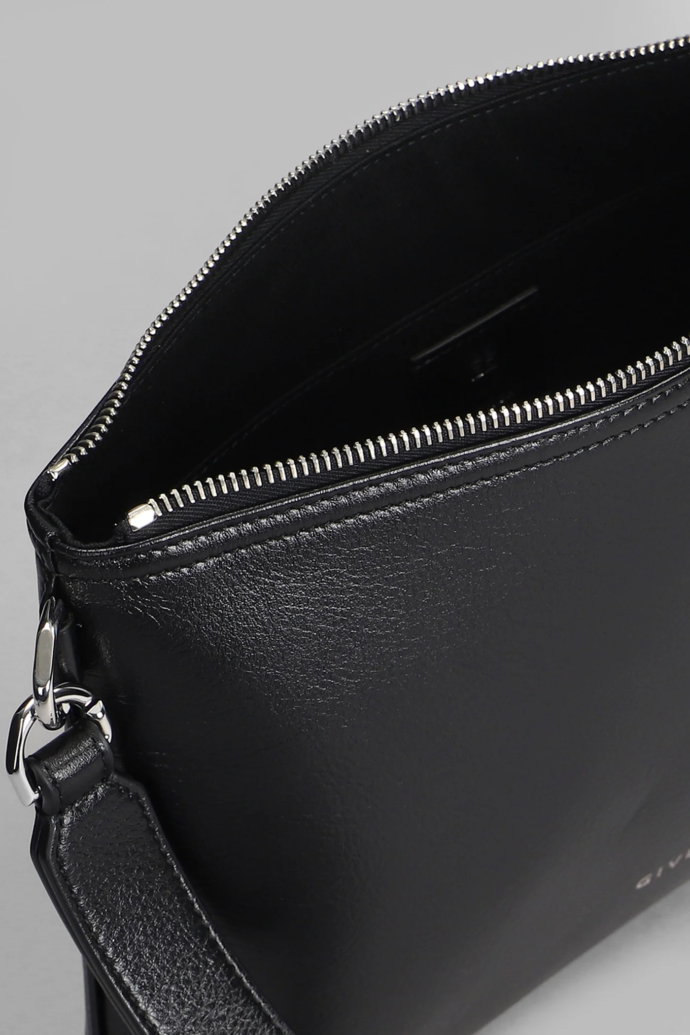 Voyou Clutch in black leather - Image 4