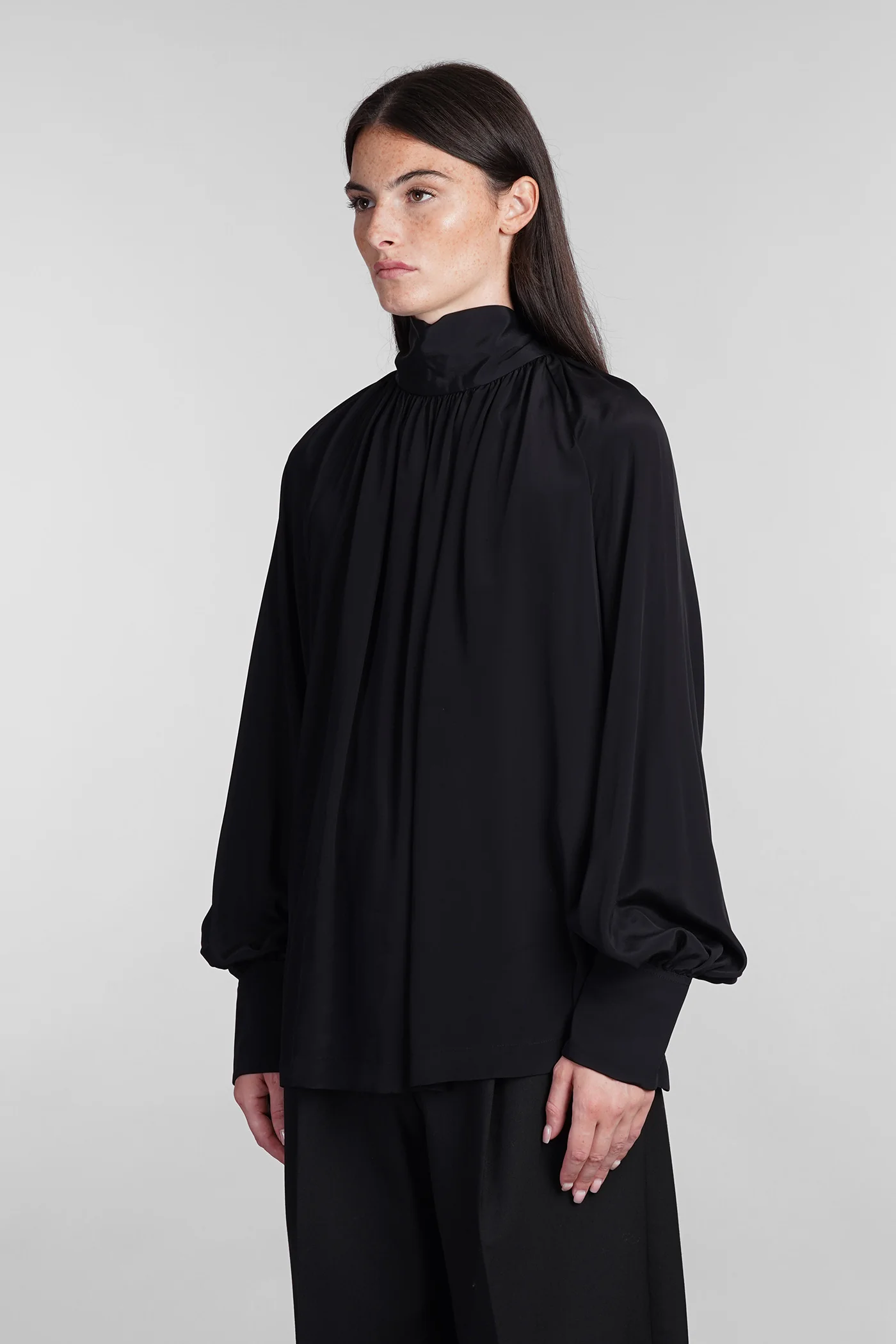 Blouse in black silk - Image 4