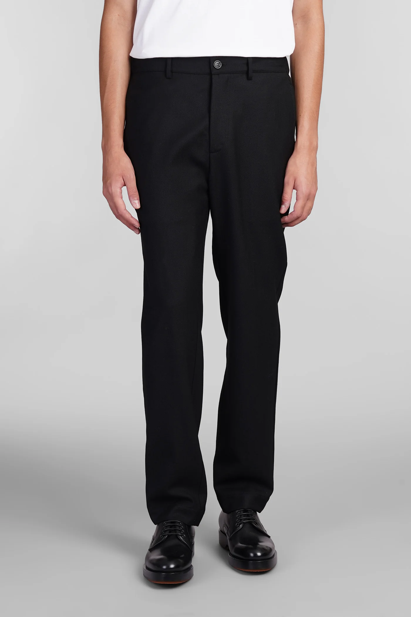 Pants in black wool