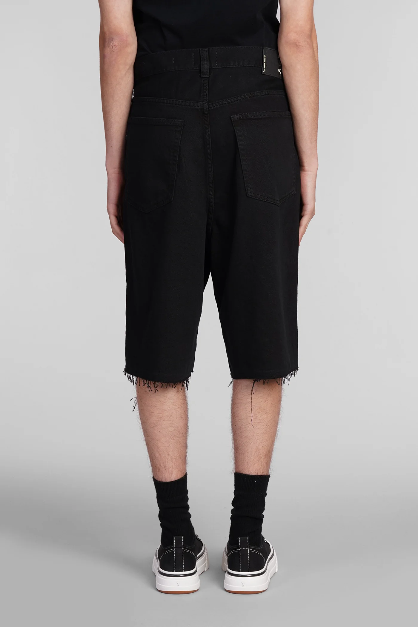 Vulcano Shorts in black cotton - Image 3