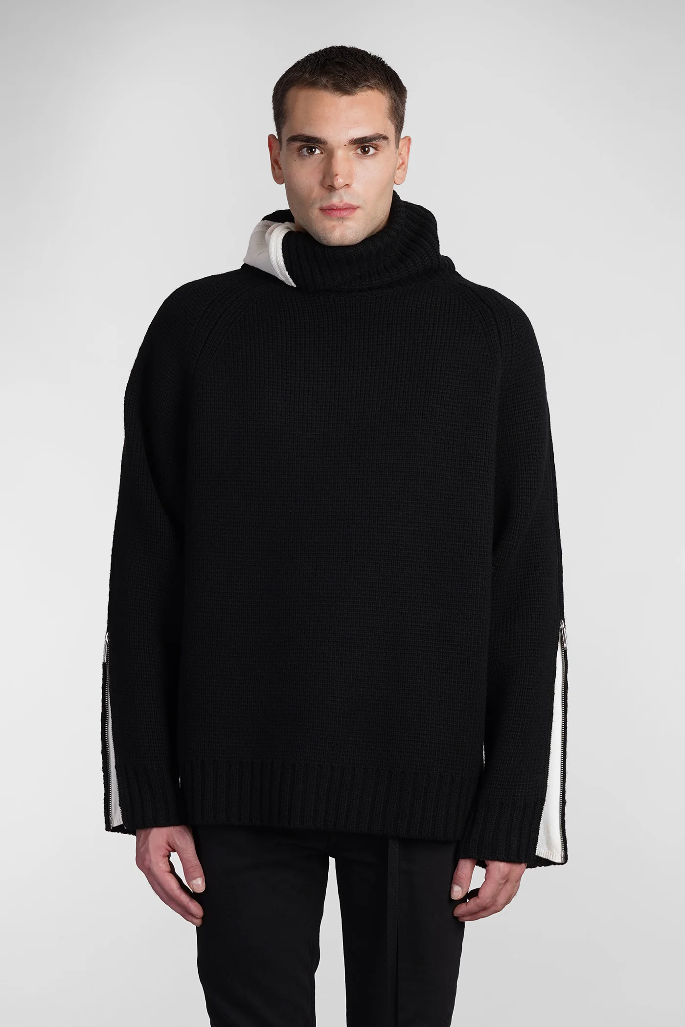 Knitwear in black wool