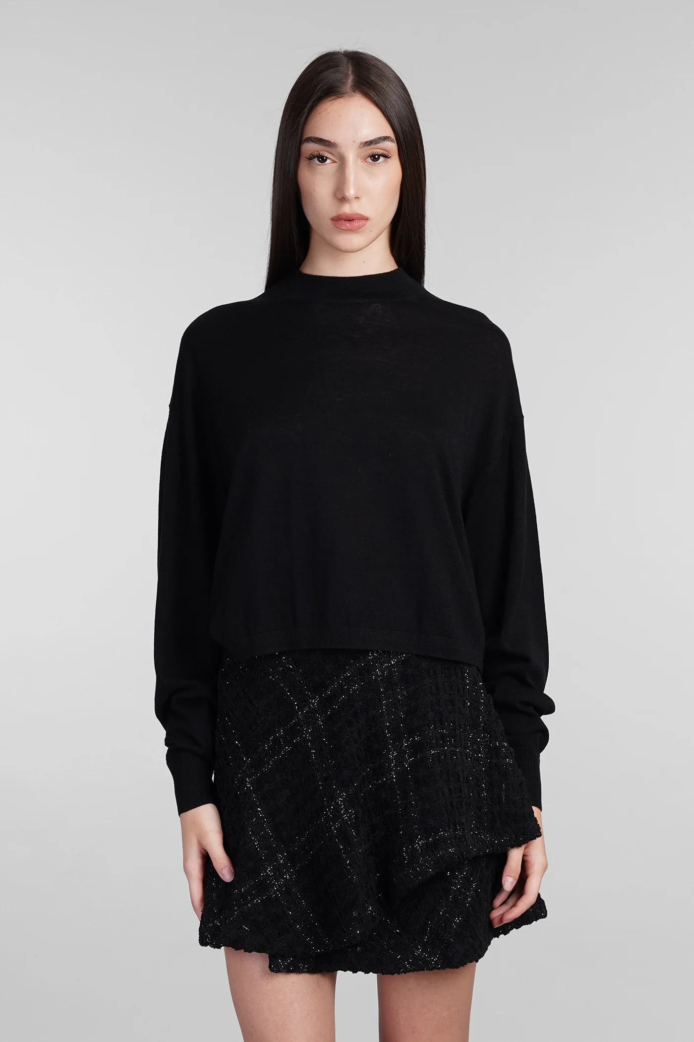 Lya Knitwear in black silk