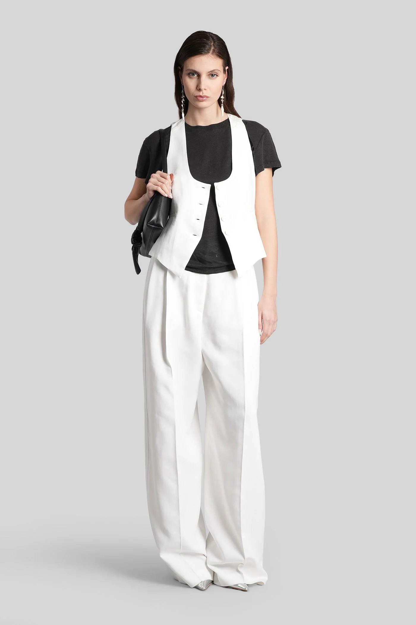 Third T-Shirt in black linen - Image 2
