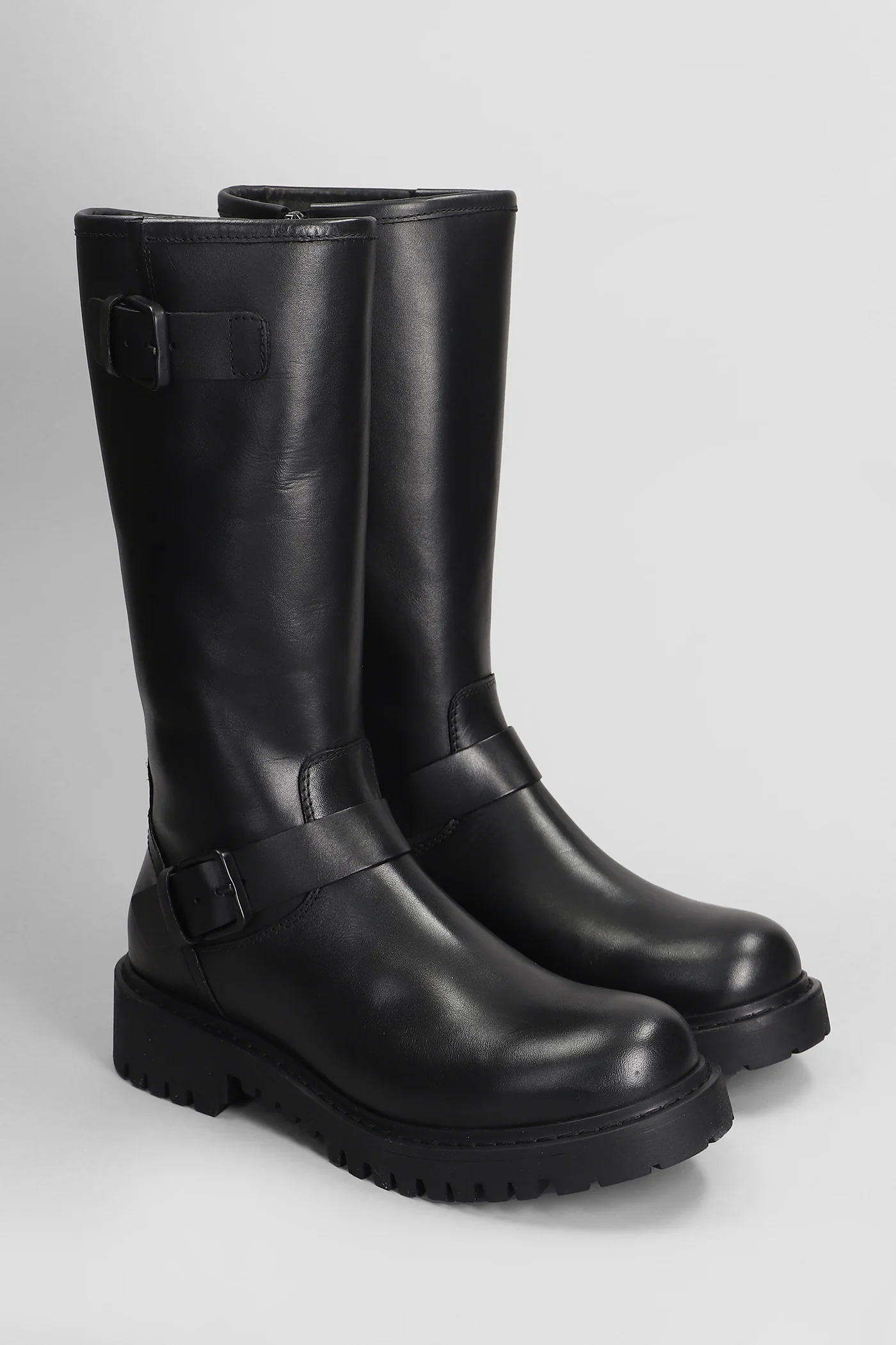 Combat boots in black leather - Image 2