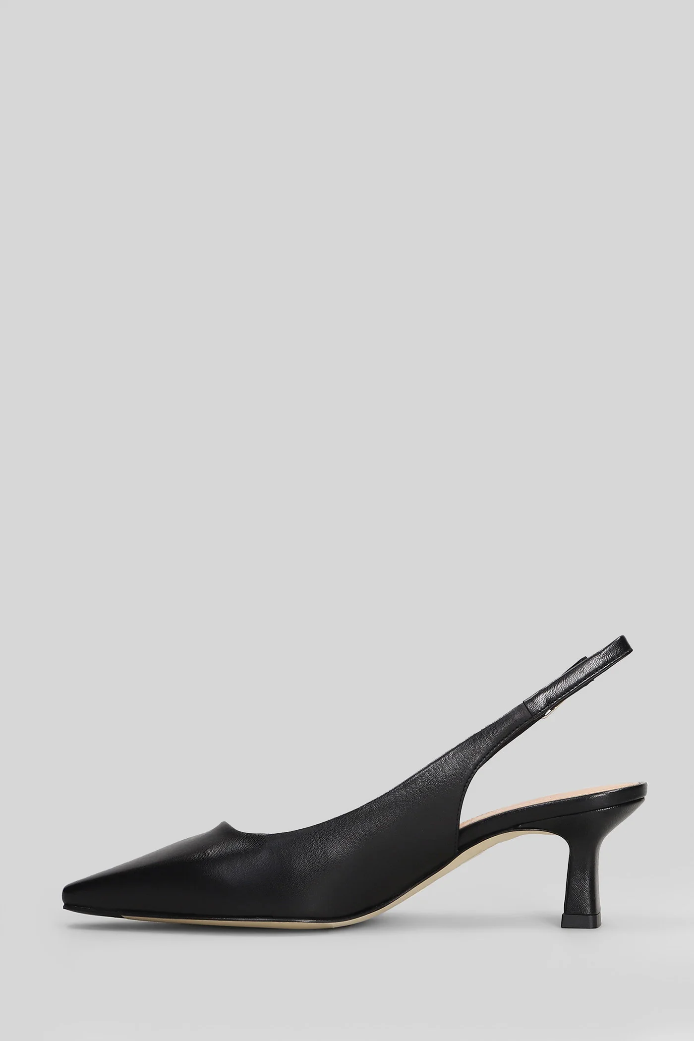 Pumps in black leather - Image 3