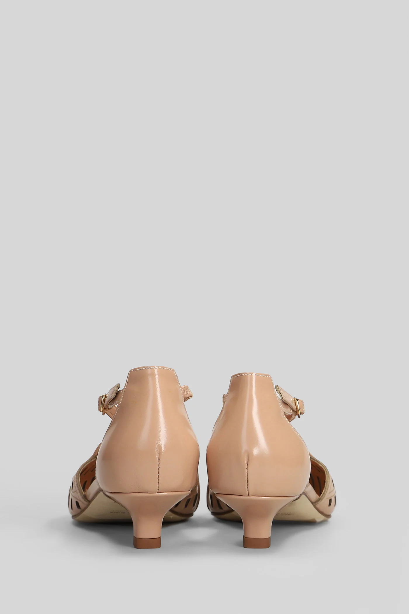 Pumps in powder leather - Image 4