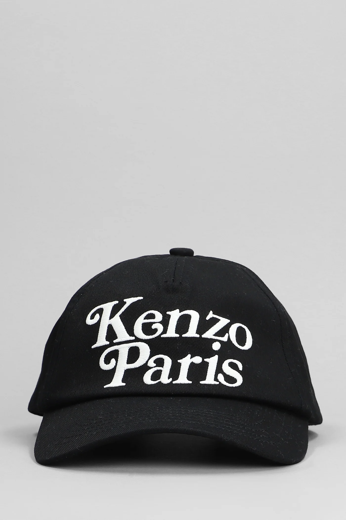 Hats in black cotton