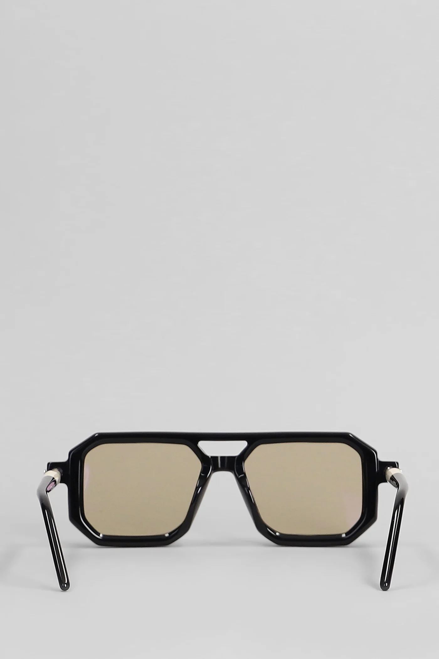 P8 Sunglasses in black acetate - Image 3