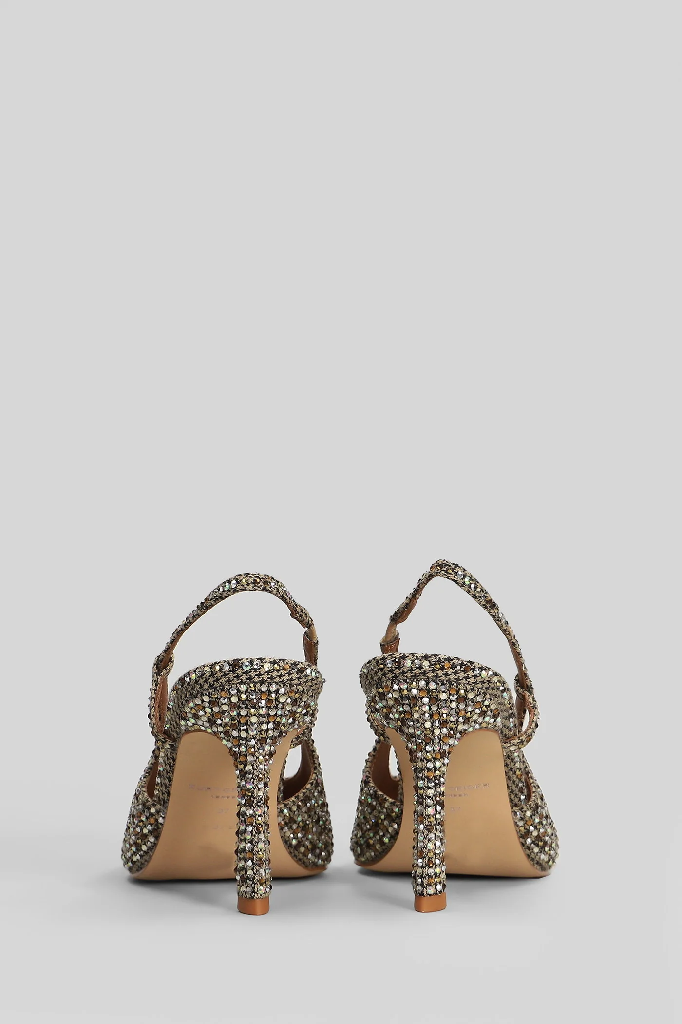 Chelsea Pumps in beige fabric - Image 4