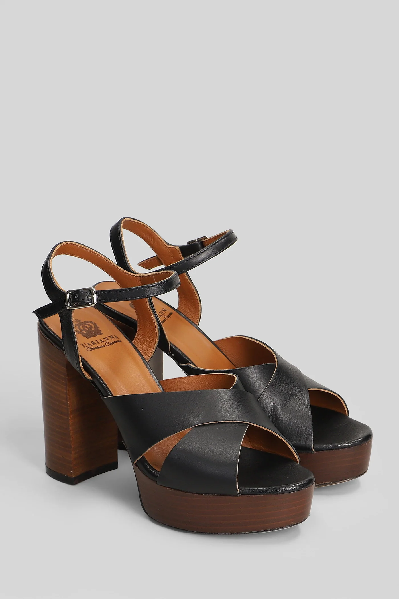 Sandals in black leather - Image 2
