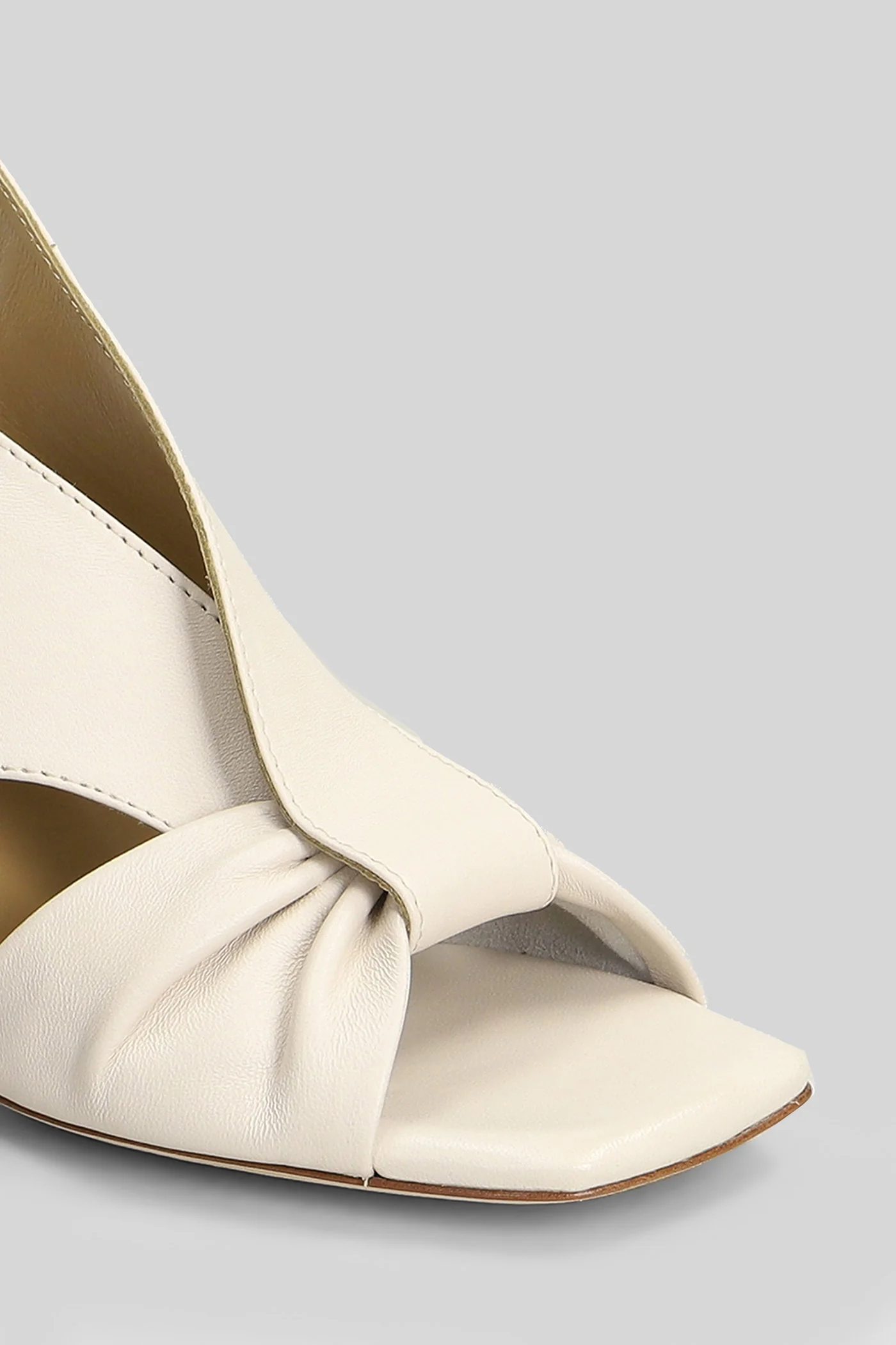 Sandals in white leather - Image 5