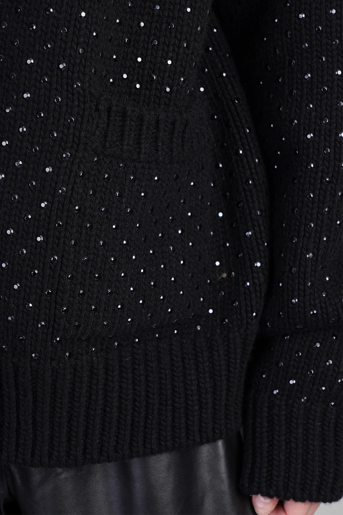 Cardigan in black wool - Image 5
