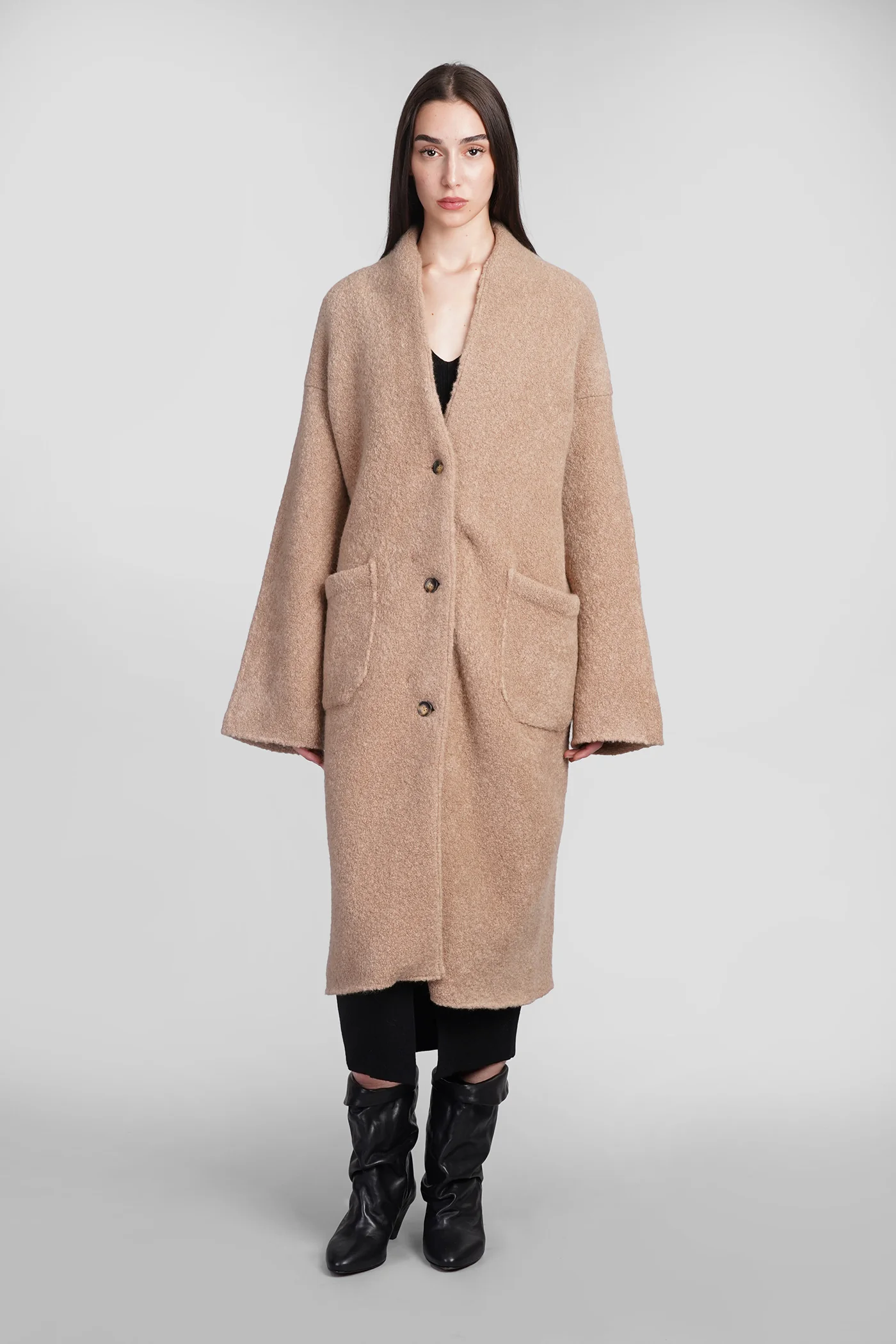 Coat in Camel wool