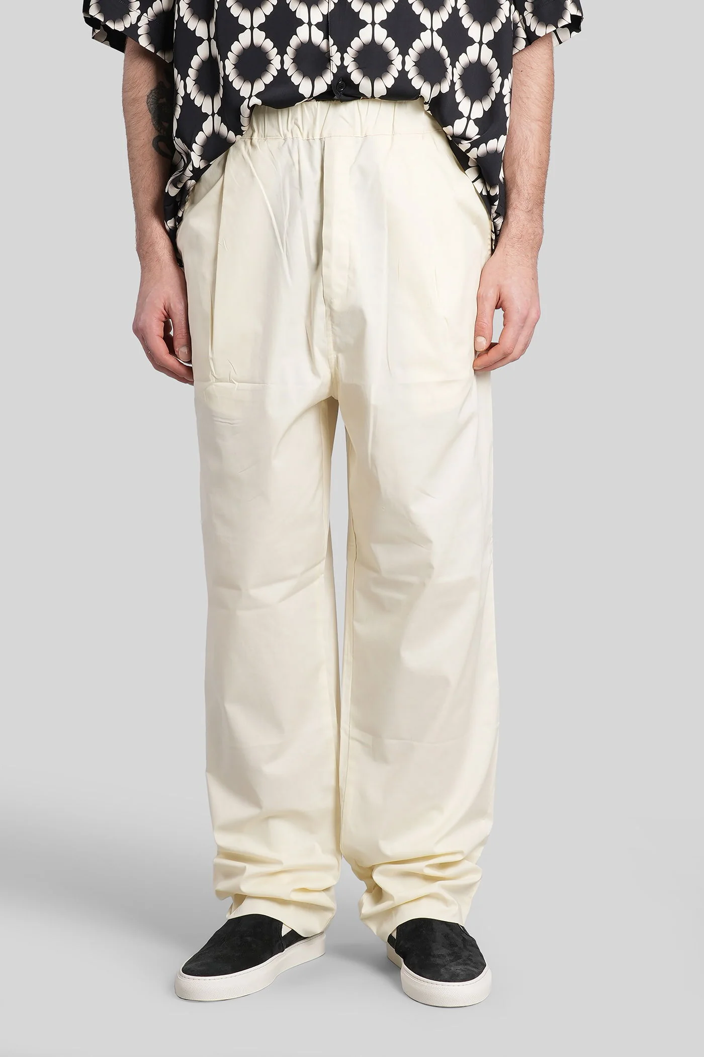 Pants in beige cotton