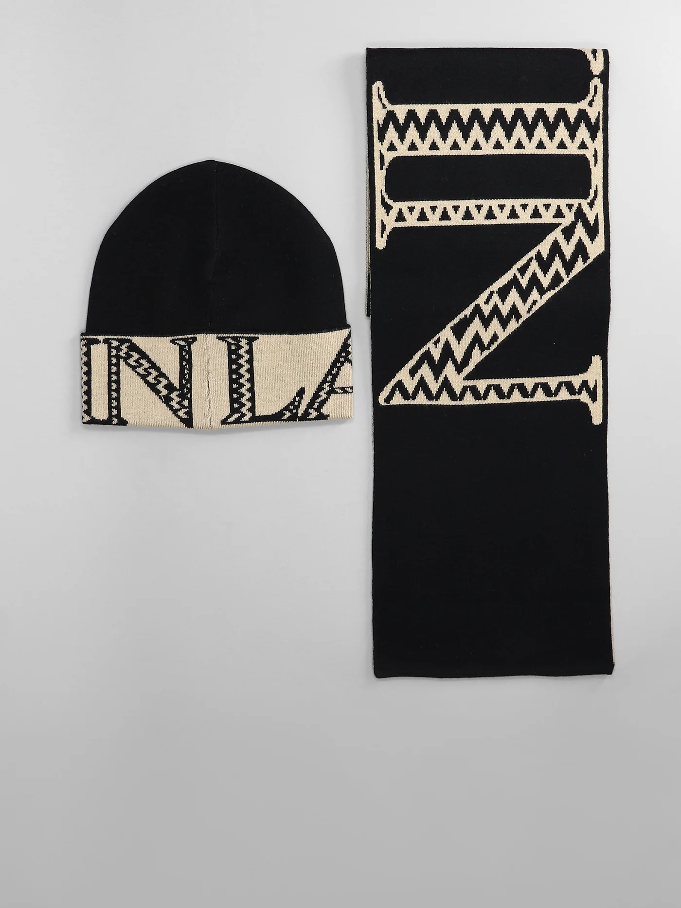 in black cotton - Image 2