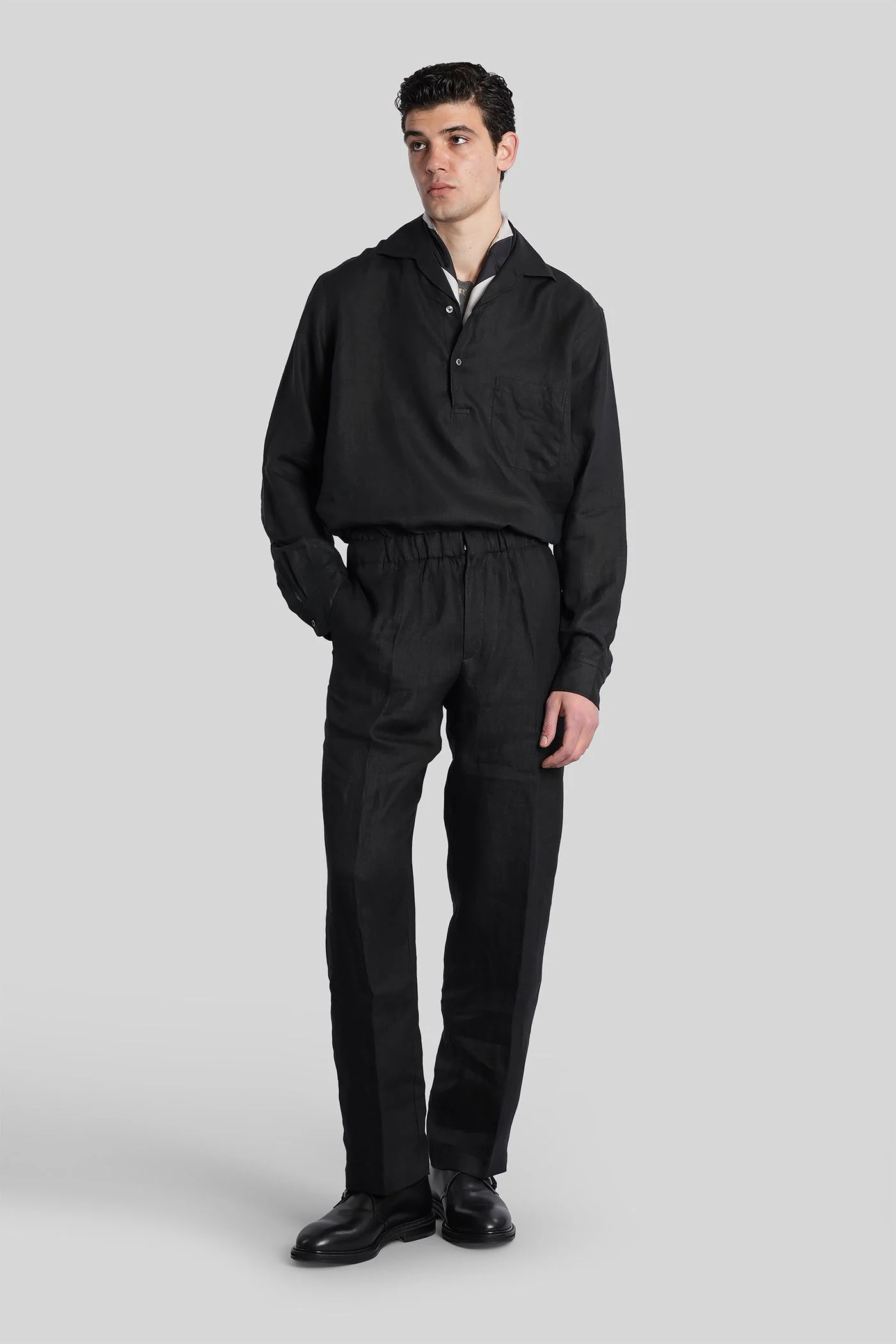 Shirt in black linen - Image 2