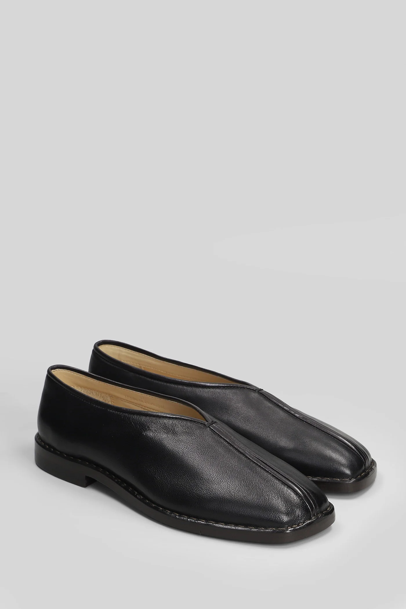 Loafers in black leather - Image 2