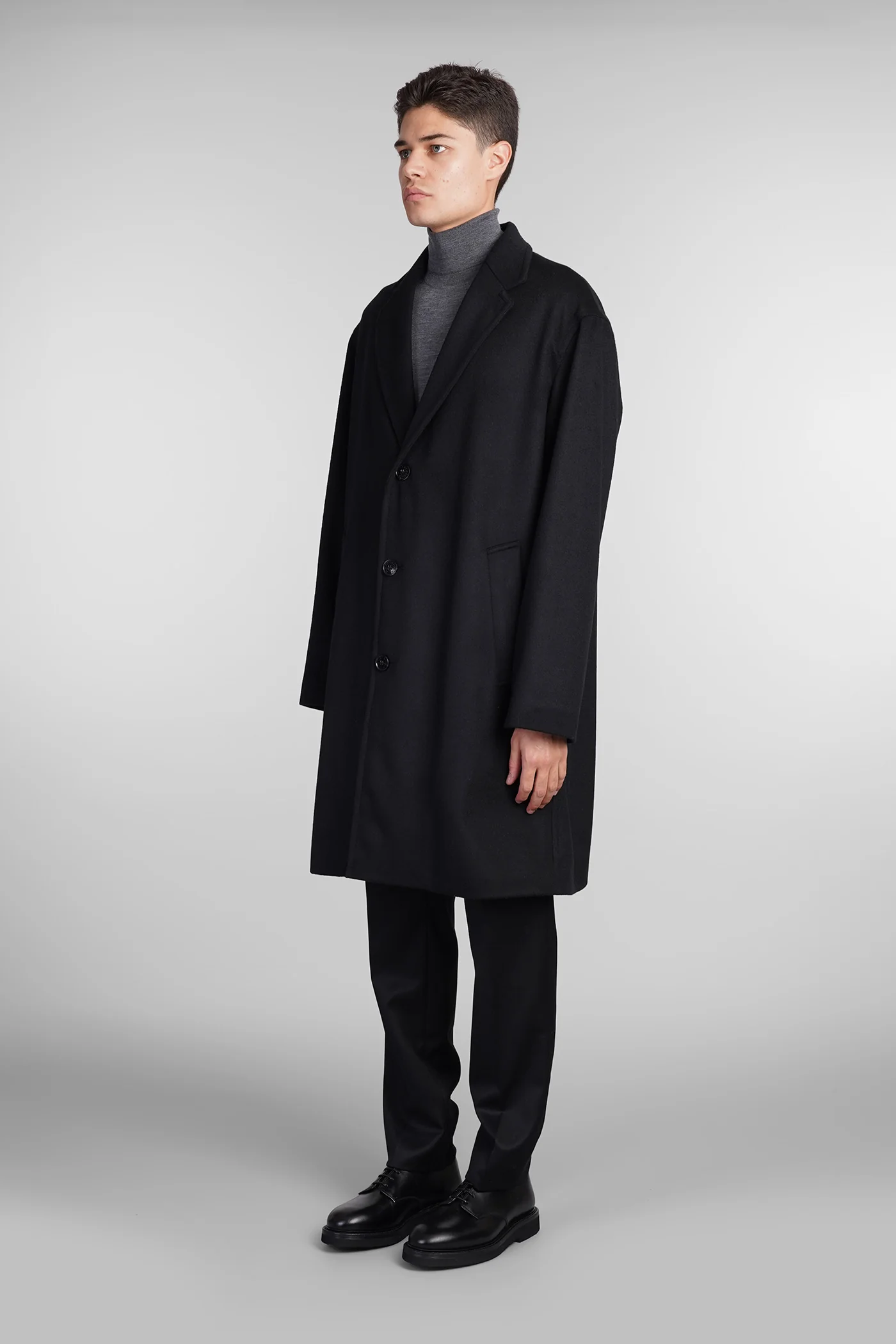 Renfrew Coat in black wool - Image 4
