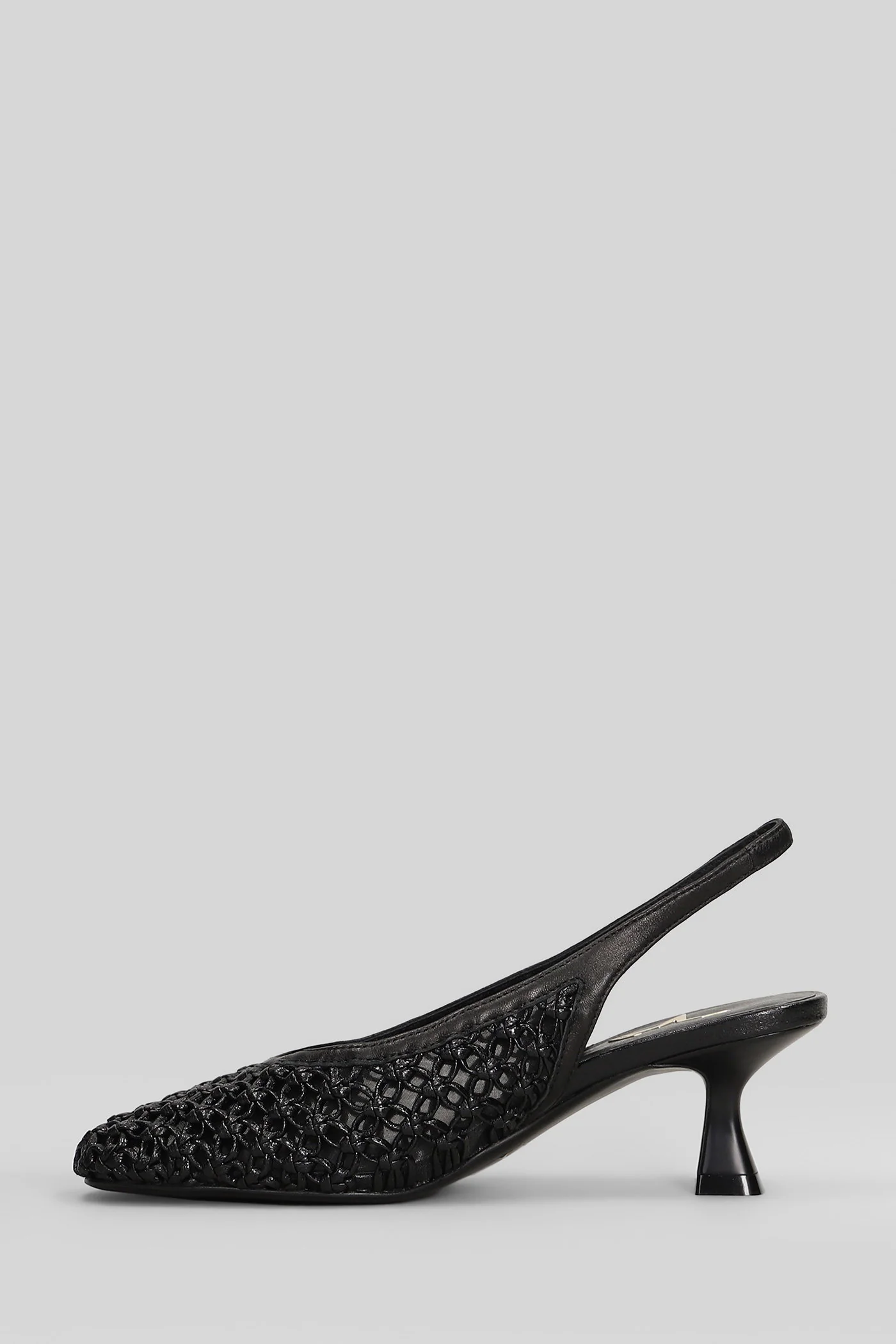 Pumps in black leather - Image 3