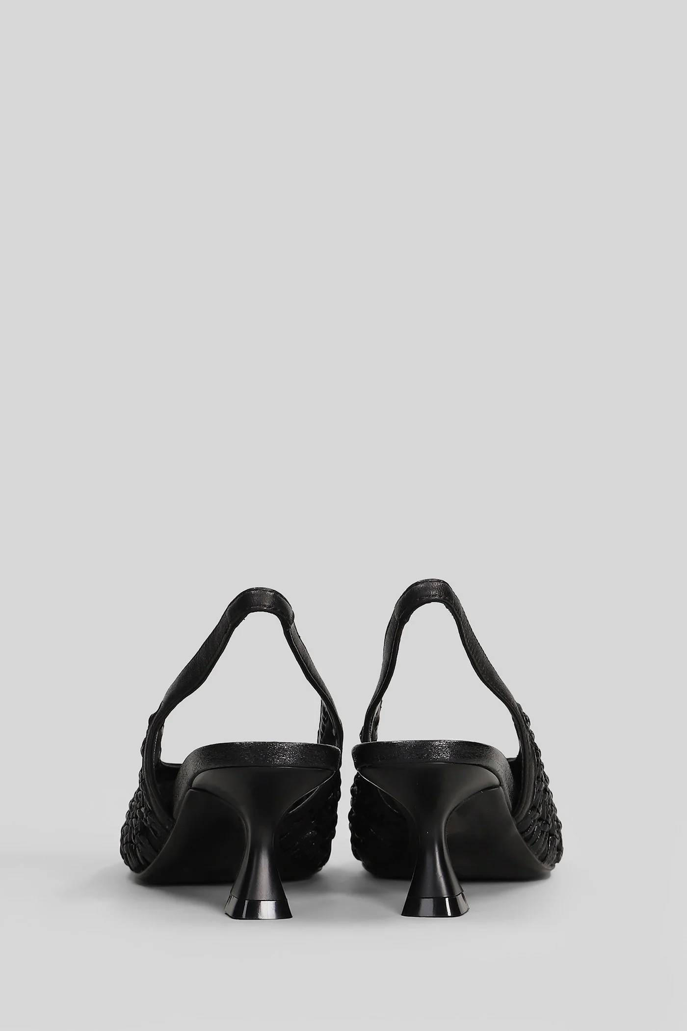 Pumps in black leather - Image 4