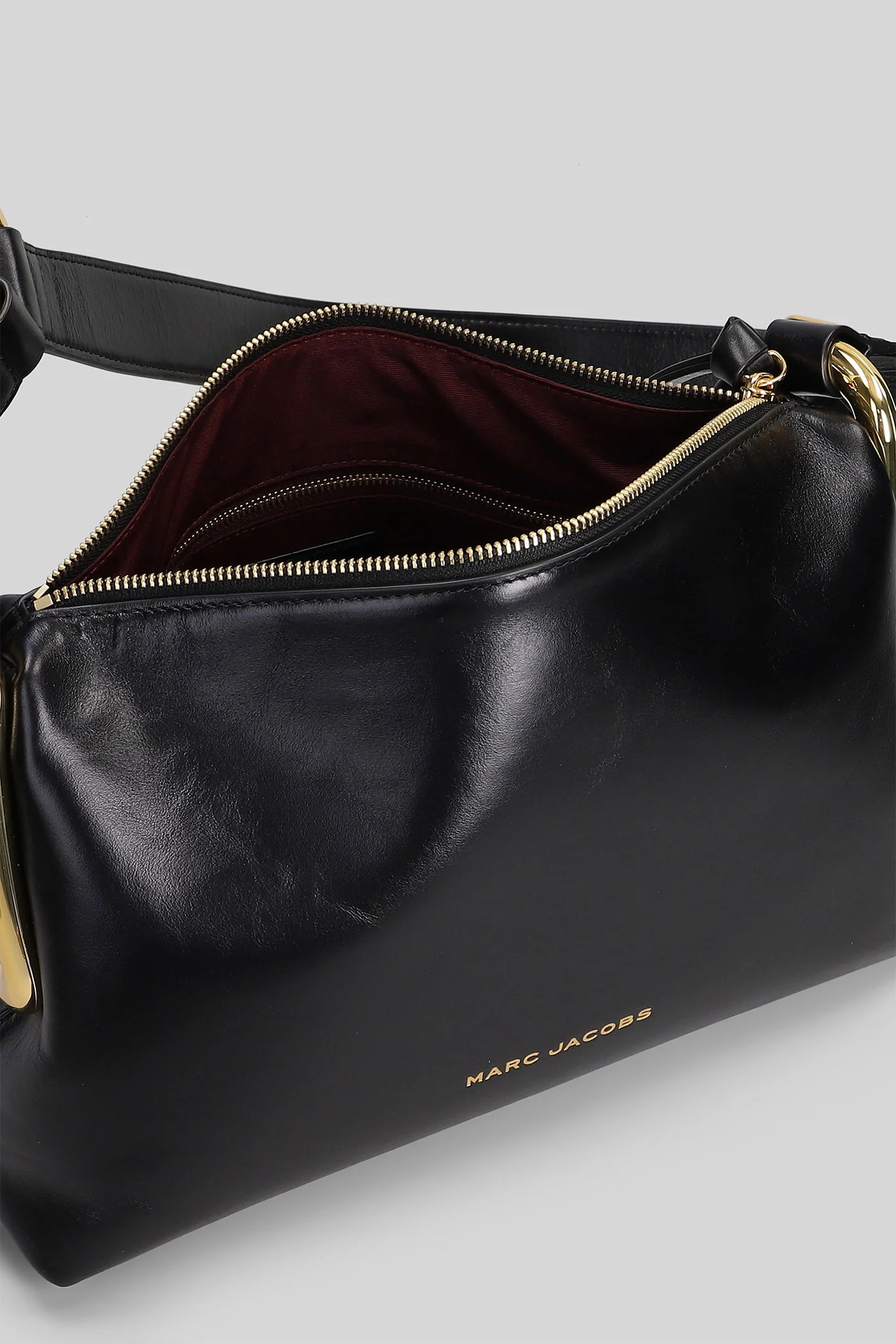 Medium shoulder bag Shoulder bag in black leather - Image 4