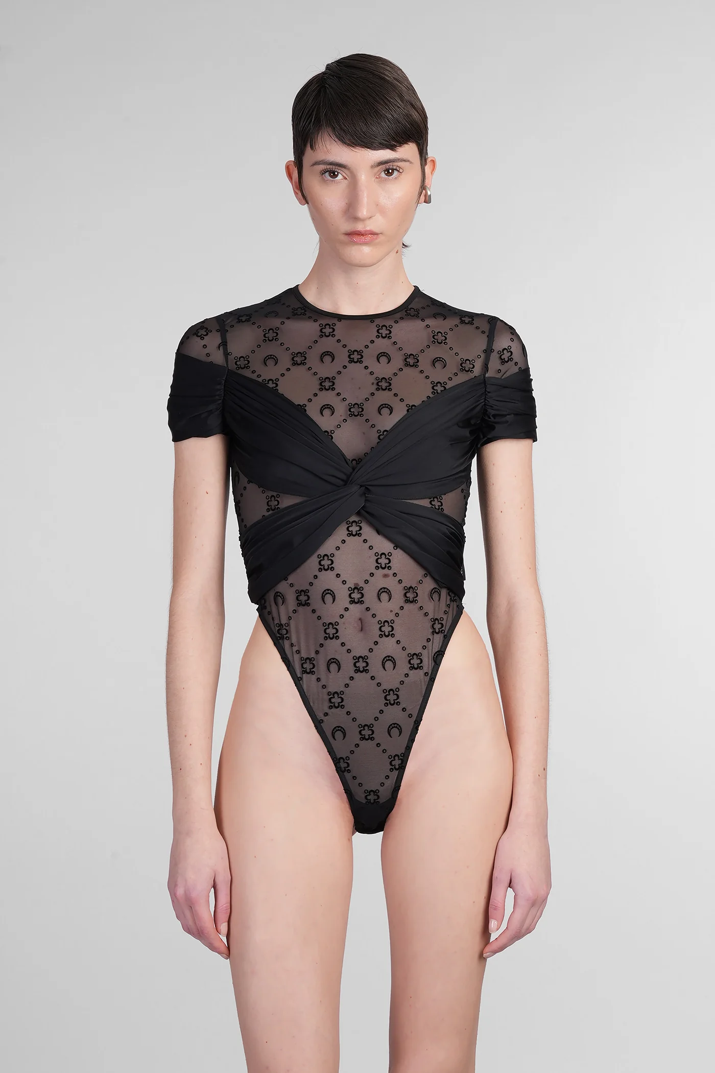 Body in black polyamide