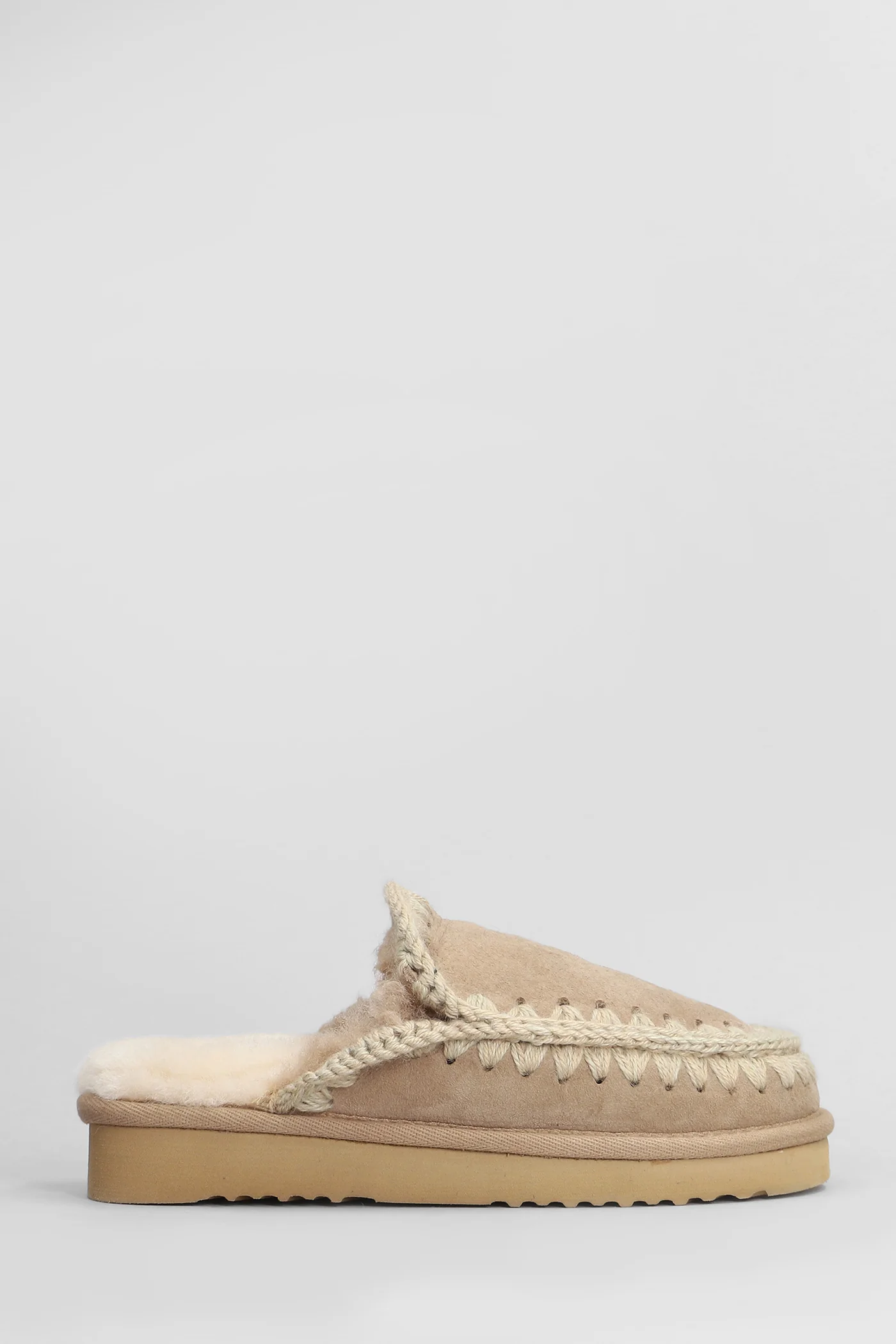Eskimo stitching Slipper-Mule in Camel suede
