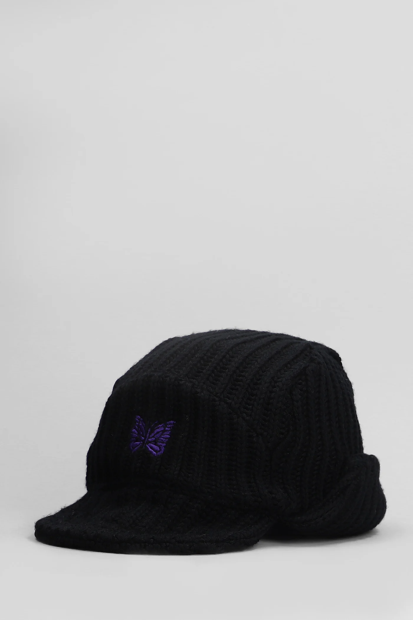 Hats in black wool - Image 2