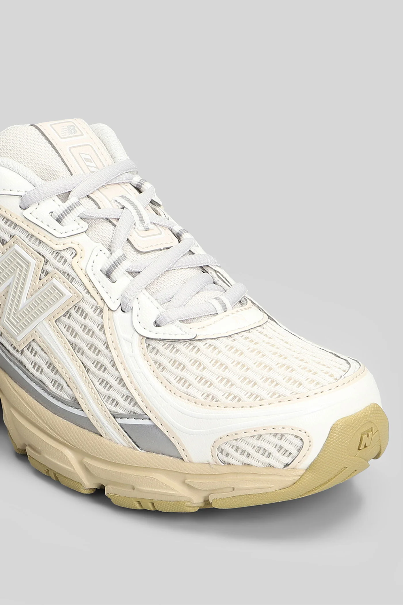 7403 Sneakers in white leather and fabric - Image 5