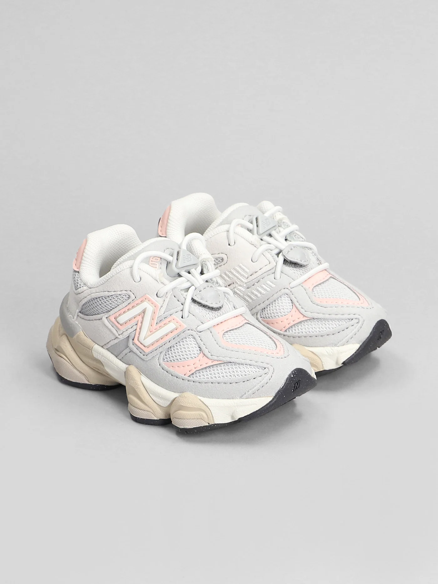 9060 Sneakers in grey Suede and fabric - Image 2