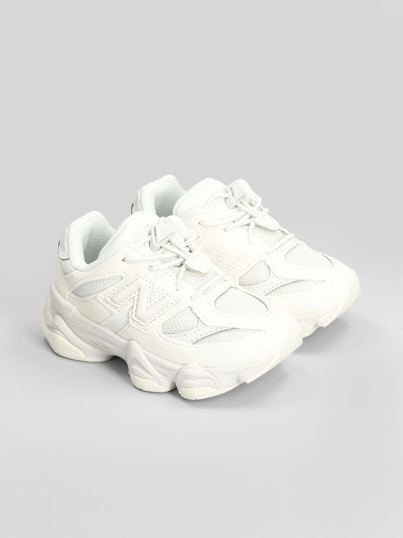 9060 Sneakers in white Suede and fabric - Image 2