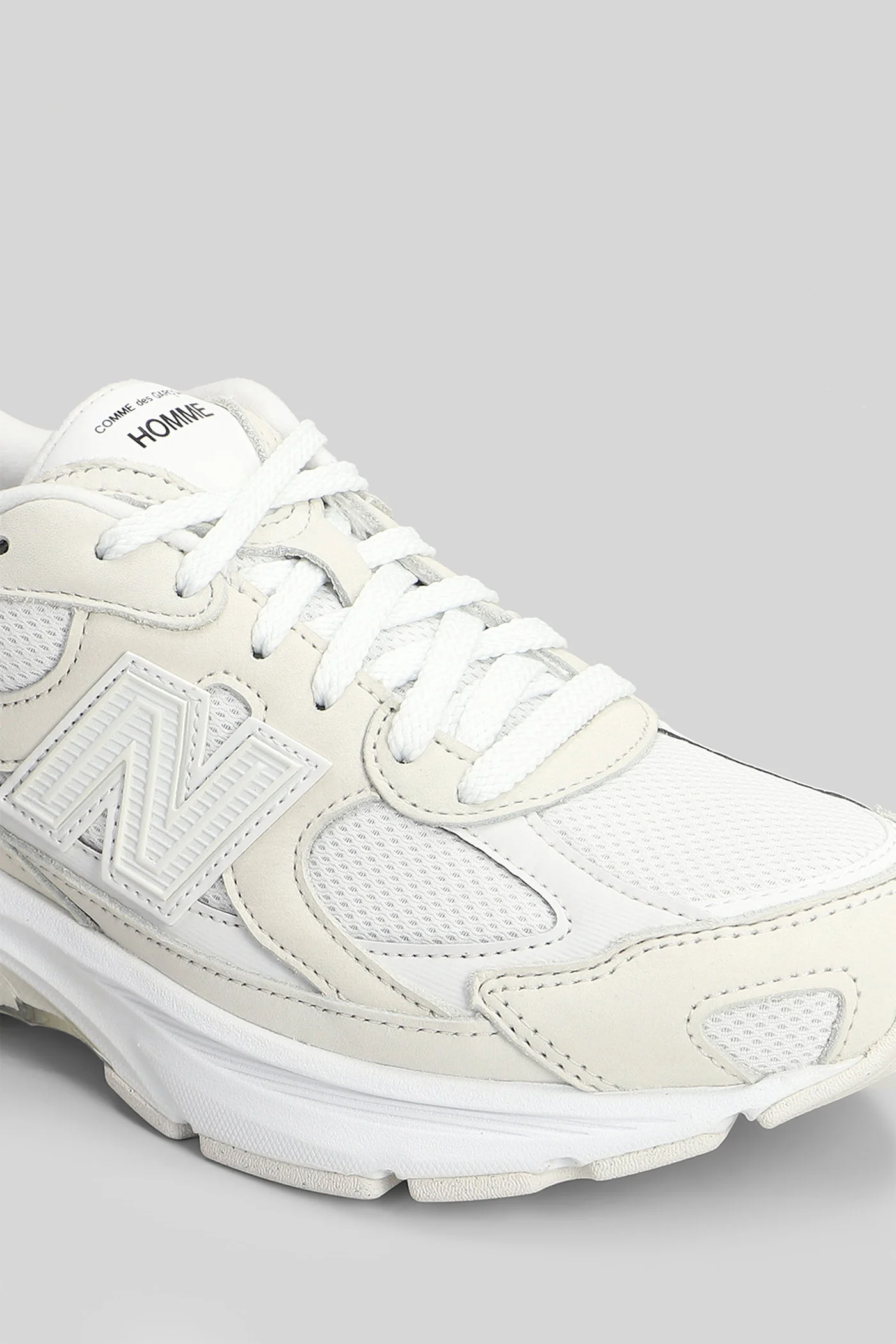 2010 Sneakers in beige suede and leather - Image 5