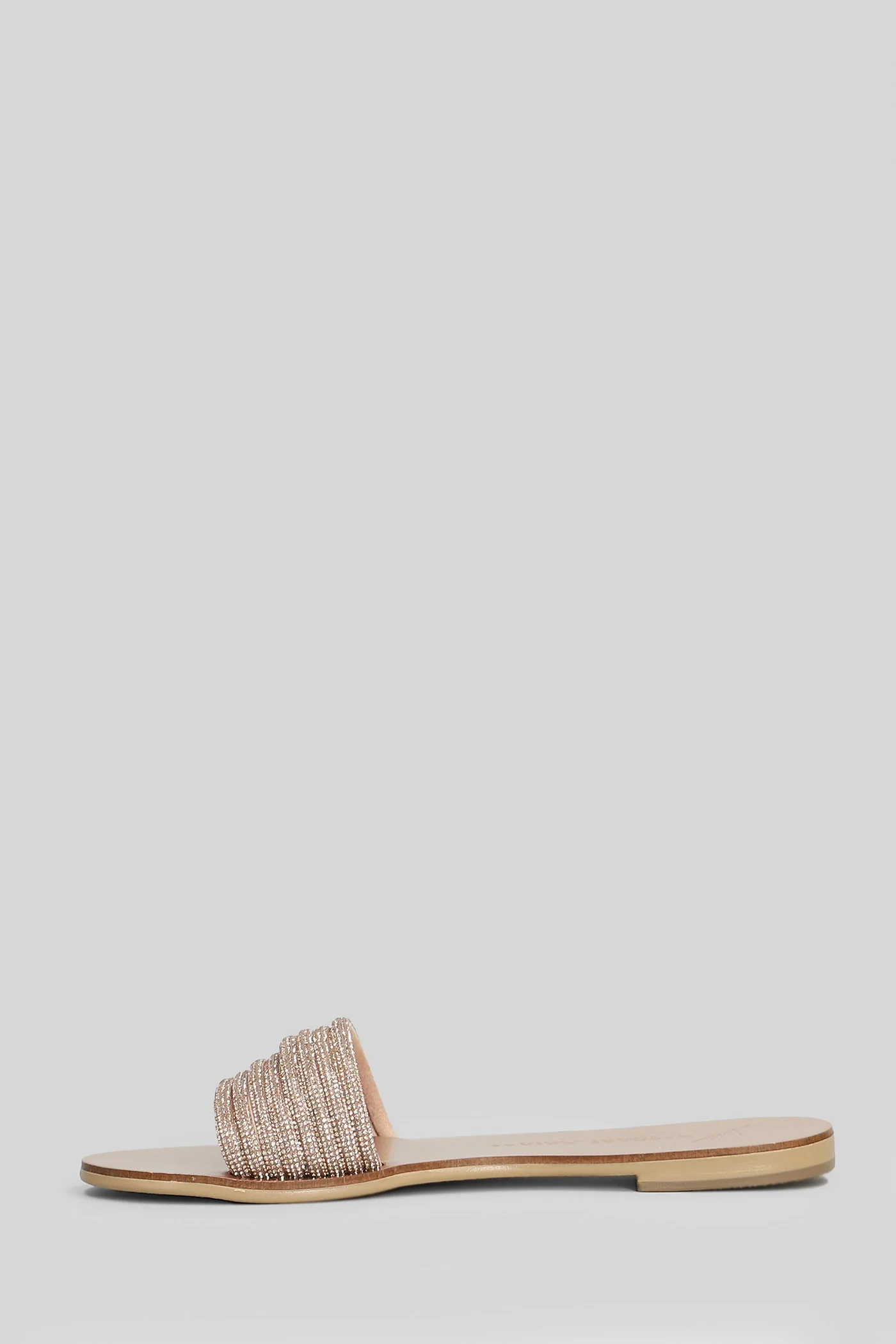 Flat sandal-slipper in powder leather - Image 3